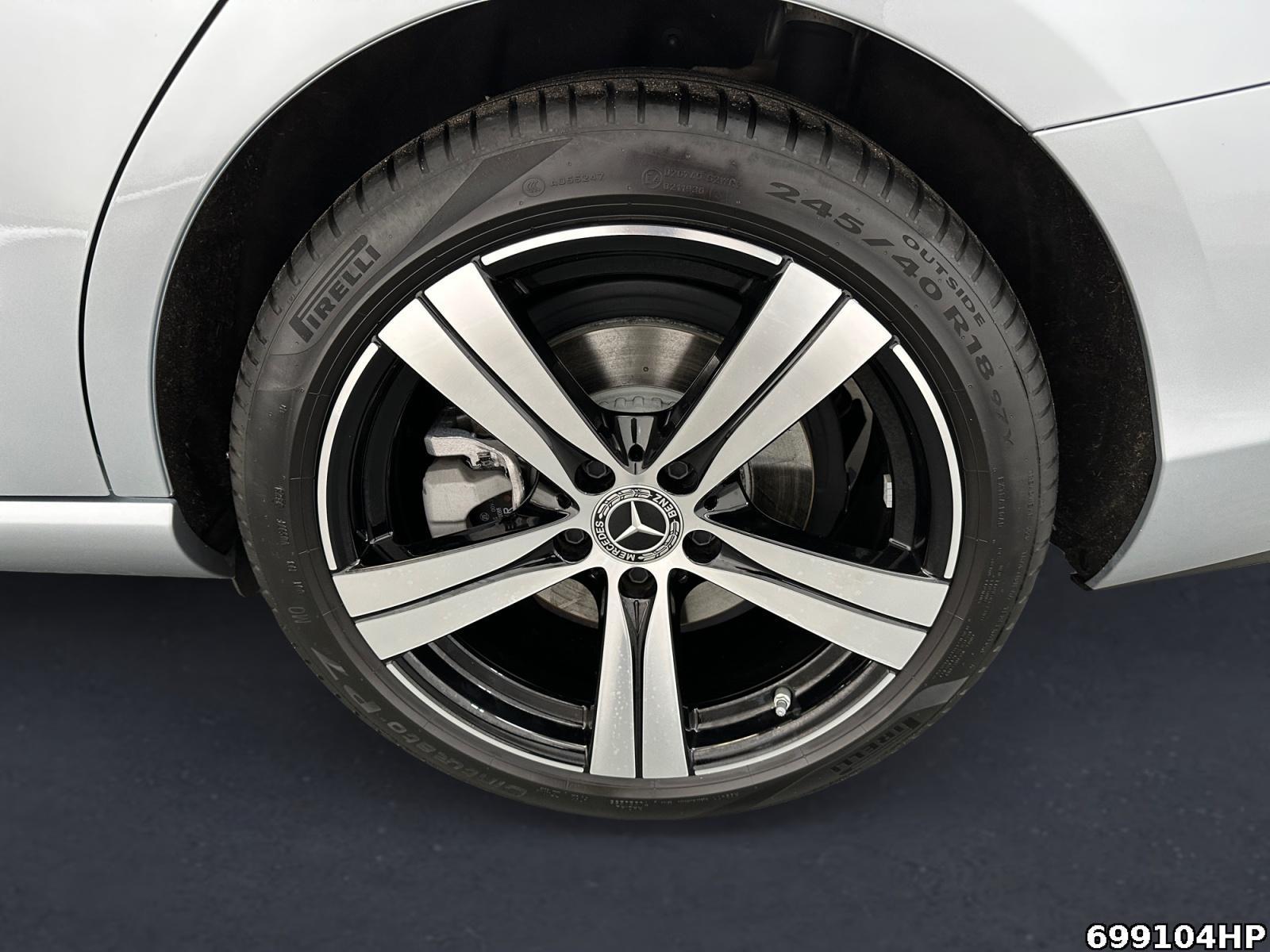 Fahrzeugabbildung Mercedes-Benz C 300 T Avantgarde Digital-Light 360° Distronic
