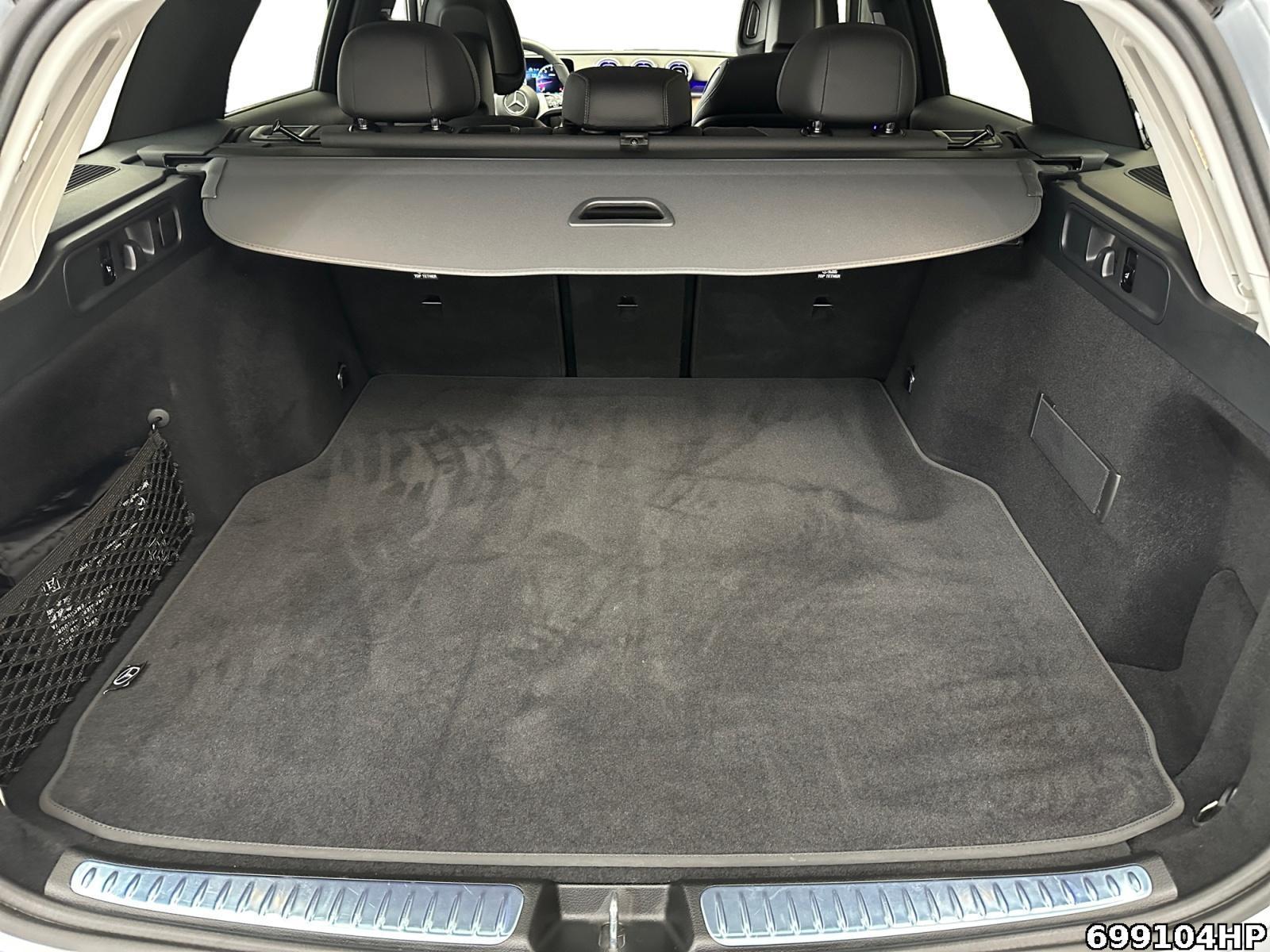 Fahrzeugabbildung Mercedes-Benz C 300 T Avantgarde Digital-Light 360° Distronic