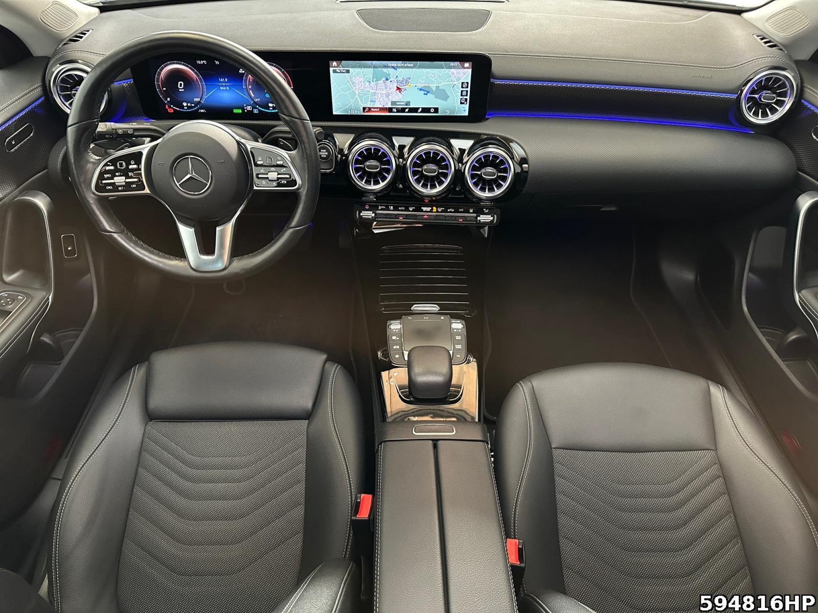 Fahrzeugabbildung Mercedes-Benz CLA 250 Shooting Brake e Progressive PANO Ambiente Lenkradhz