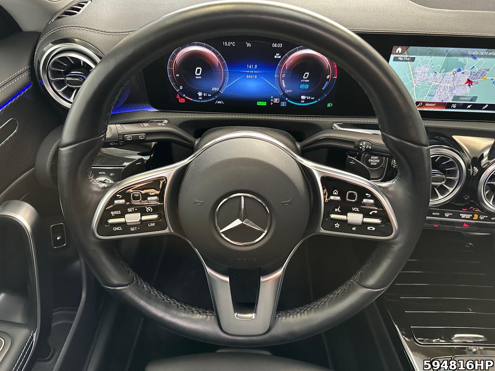 Fahrzeugabbildung Mercedes-Benz CLA 250 Shooting Brake e Progressive PANO Ambiente Lenkradhz