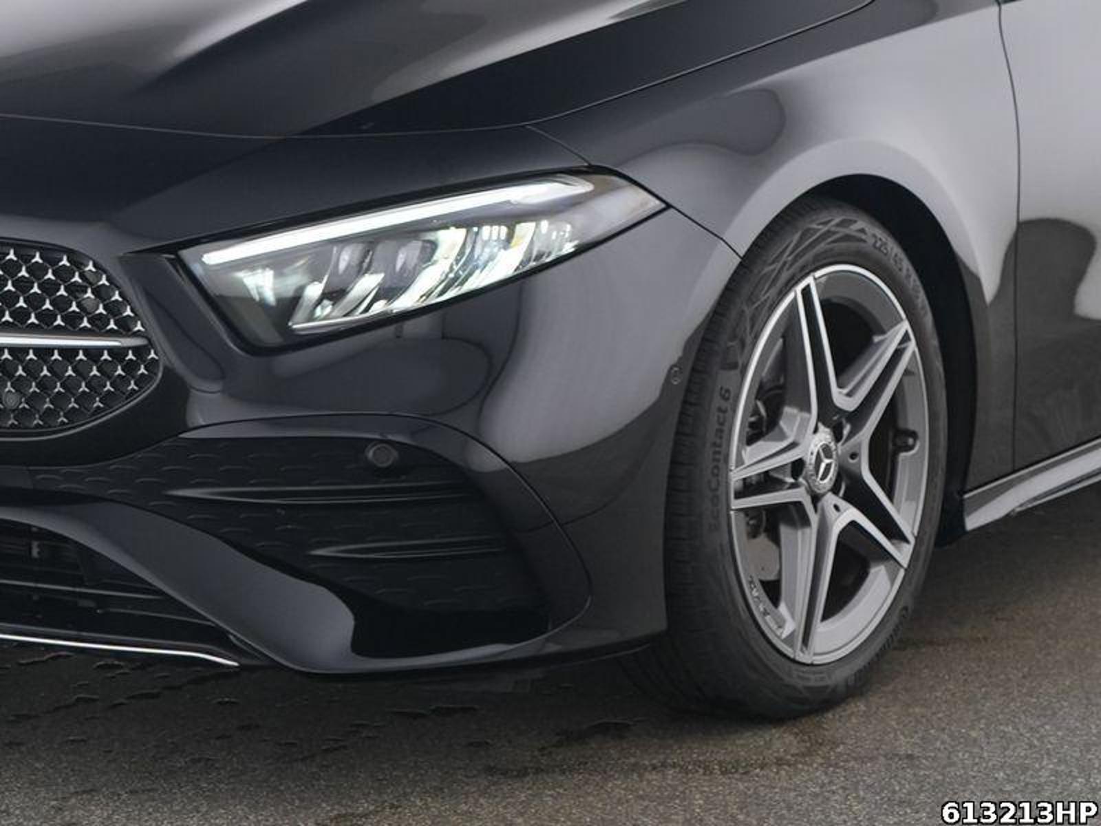 Fahrzeugabbildung Mercedes-Benz A 180 AMG Kamera Standhzg LED Distronic Keyless