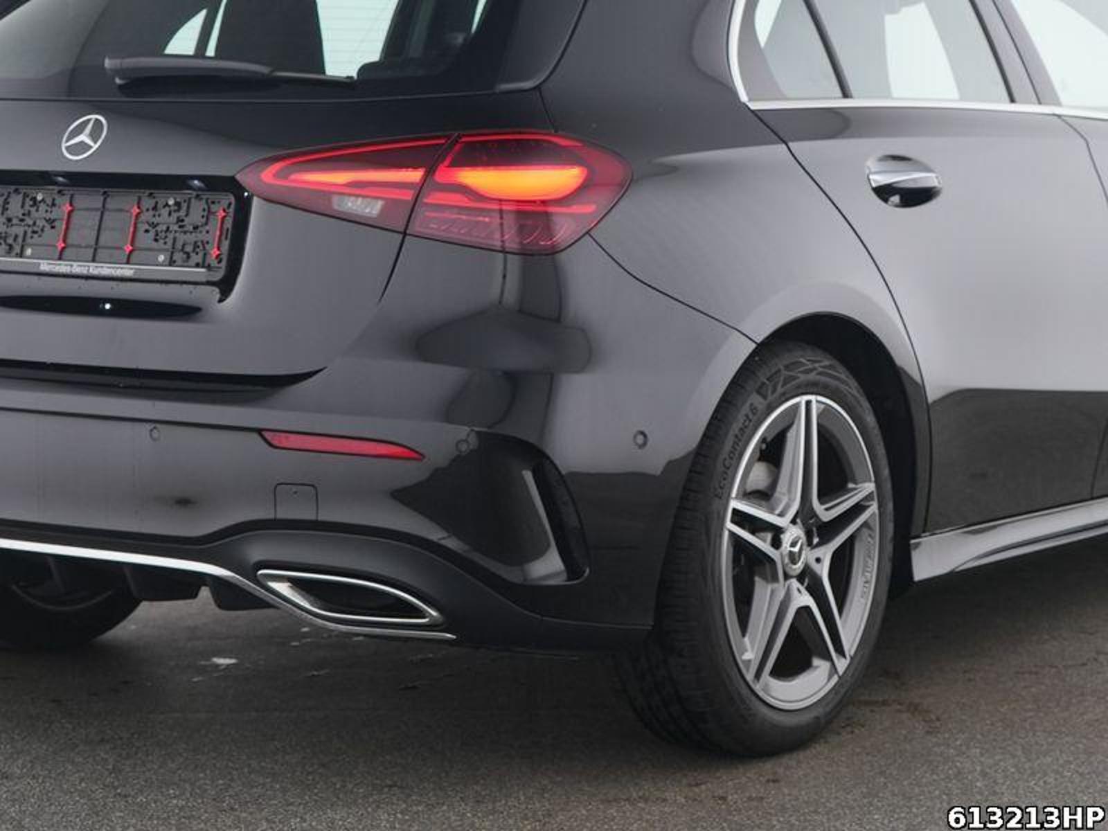 Fahrzeugabbildung Mercedes-Benz A 180 AMG Kamera Standhzg LED Distronic Keyless