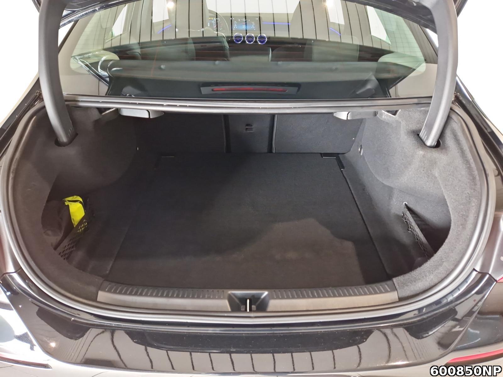 Fahrzeugabbildung Mercedes-Benz A 200 Progressive KEYLESS GO Ambiente LED Kamera