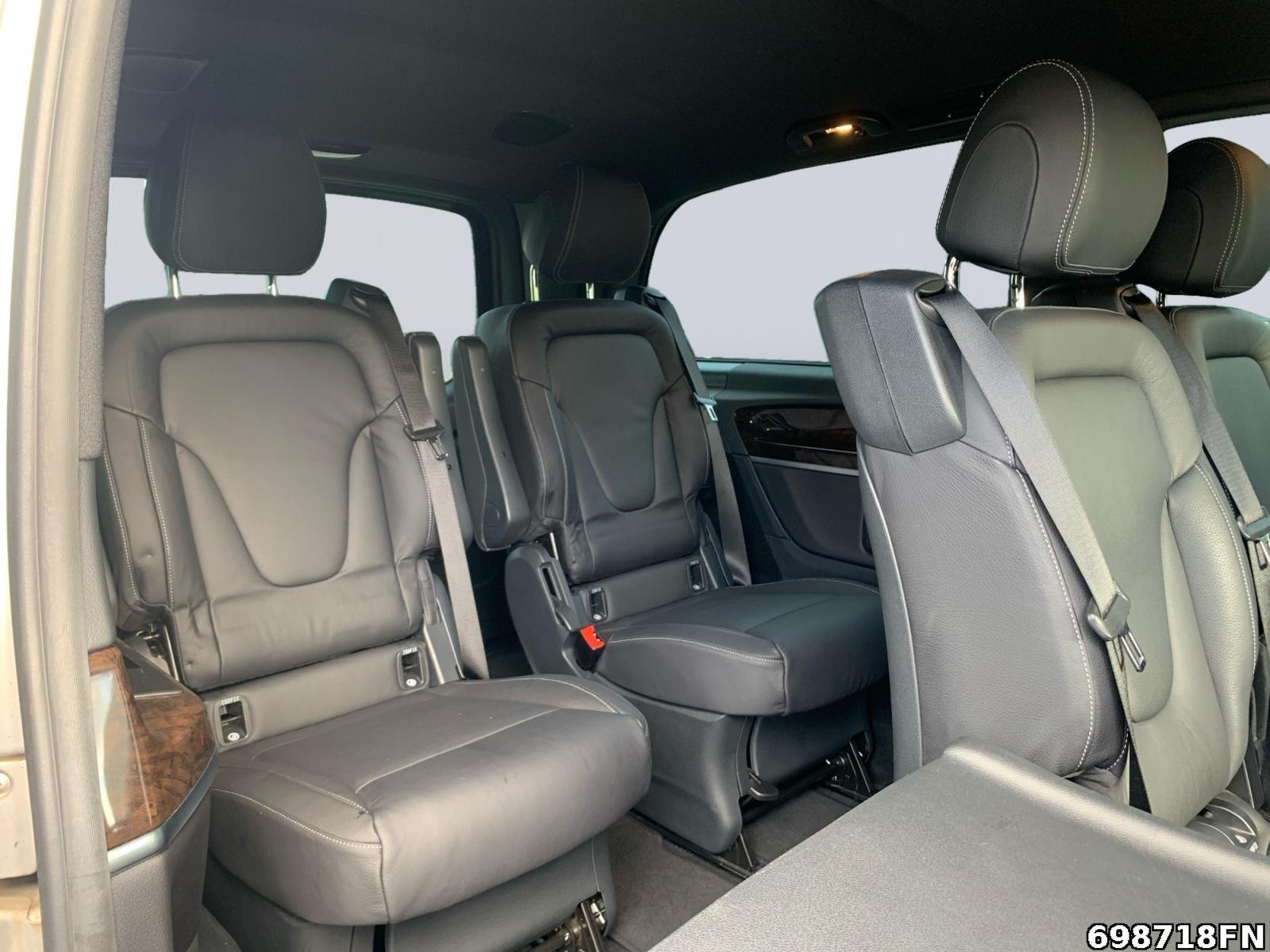 Fahrzeugabbildung Mercedes-Benz V 220 EAV/L *AHK*LED*DISTRONIC*BURMESTER*7 SITZE
