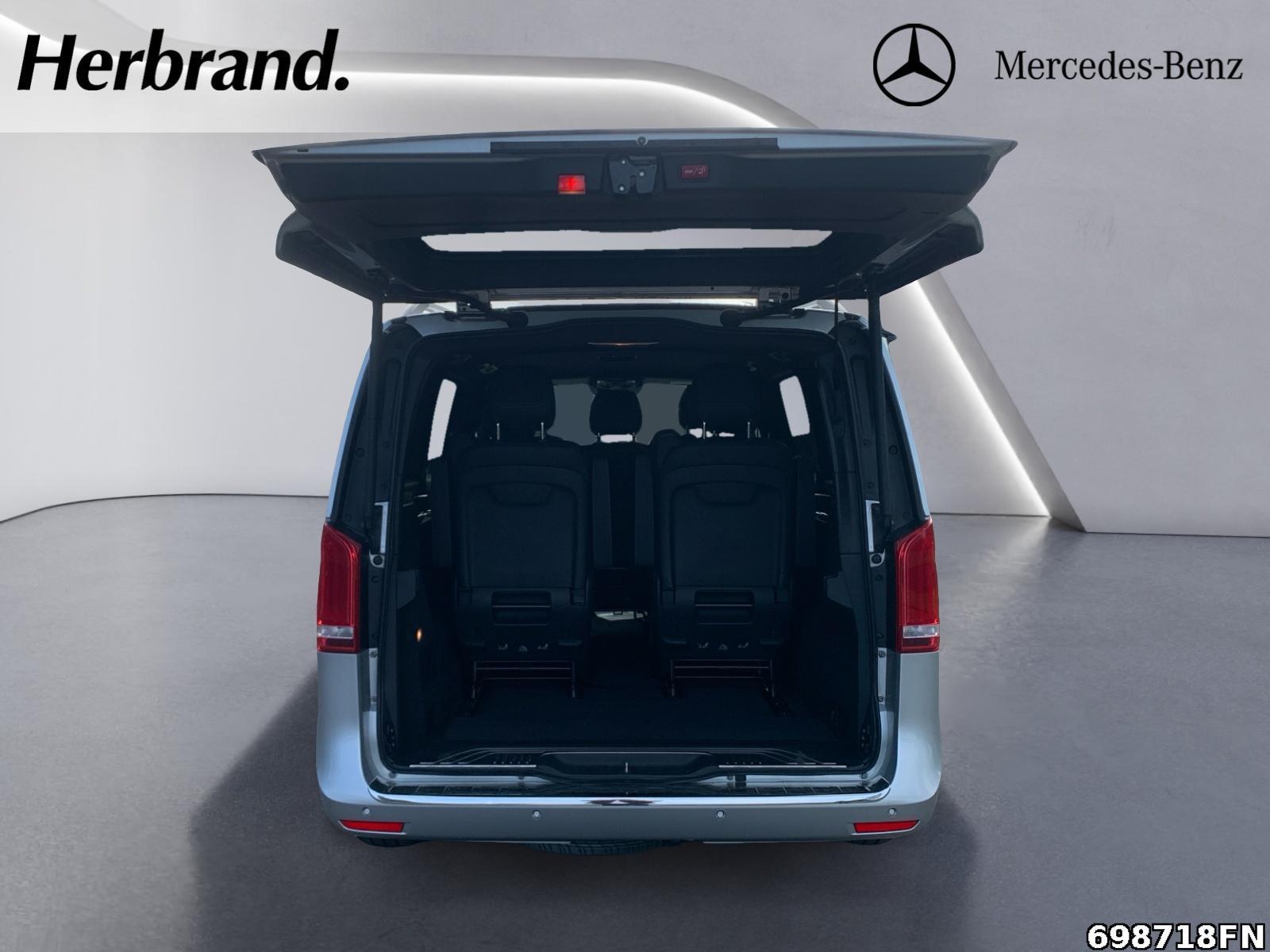 Fahrzeugabbildung Mercedes-Benz V 220 EAV/L *AHK*LED*DISTRONIC*BURMESTER*7 SITZE