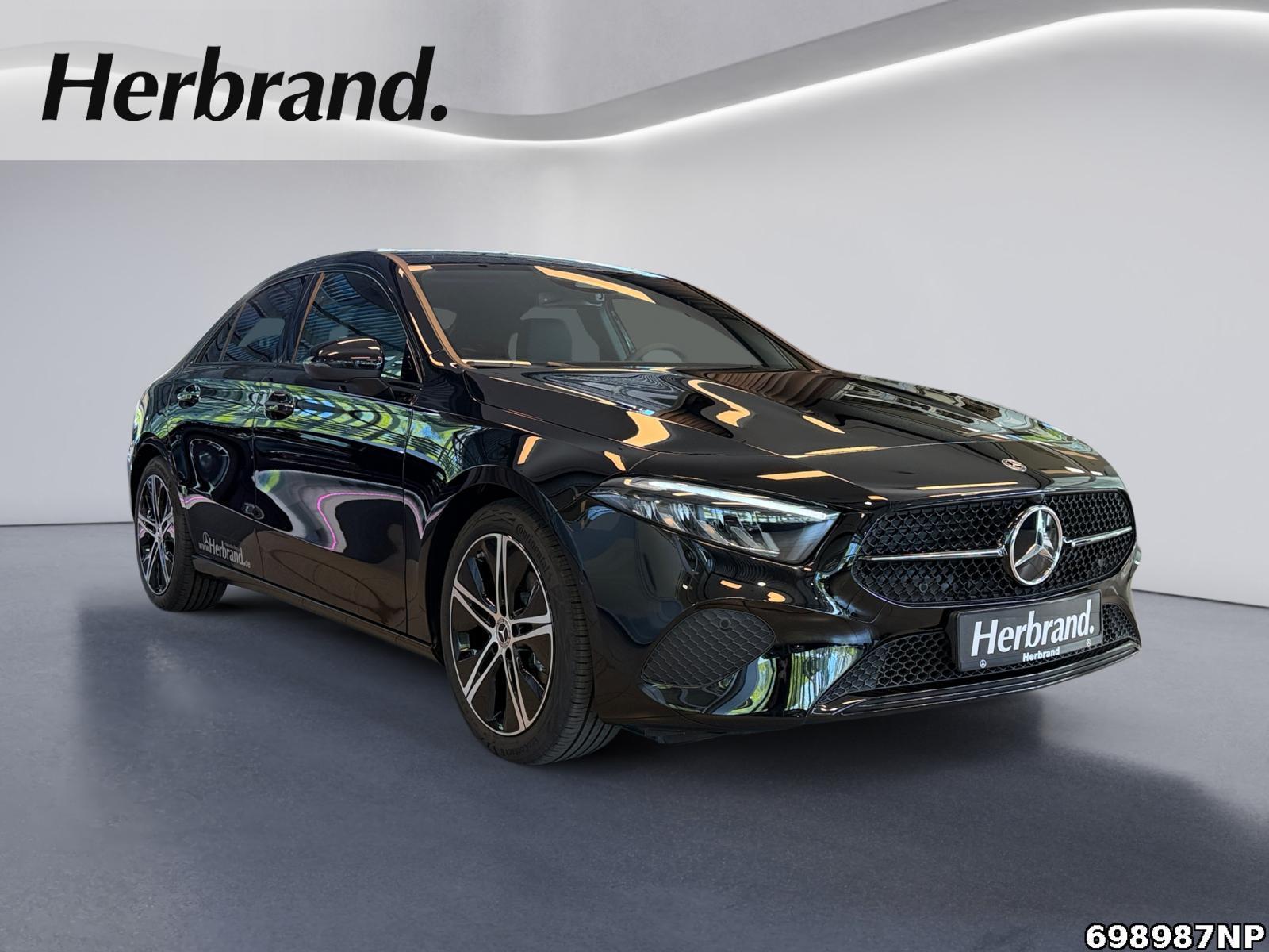 Fahrzeugabbildung Mercedes-Benz A 200 Limousine STHZG+MEMORY+NIGHT-PAKET+DISTR.