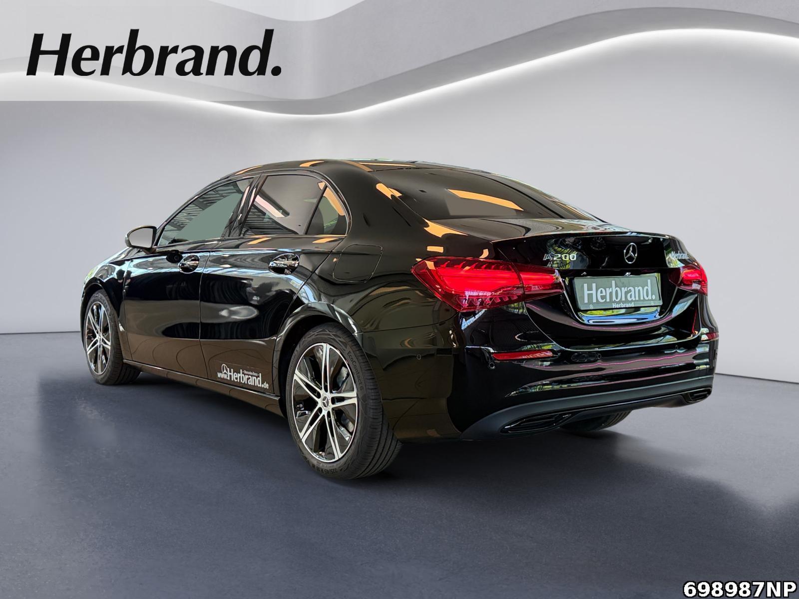 Fahrzeugabbildung Mercedes-Benz A 200 Limousine STHZG+MEMORY+NIGHT-PAKET+DISTR.