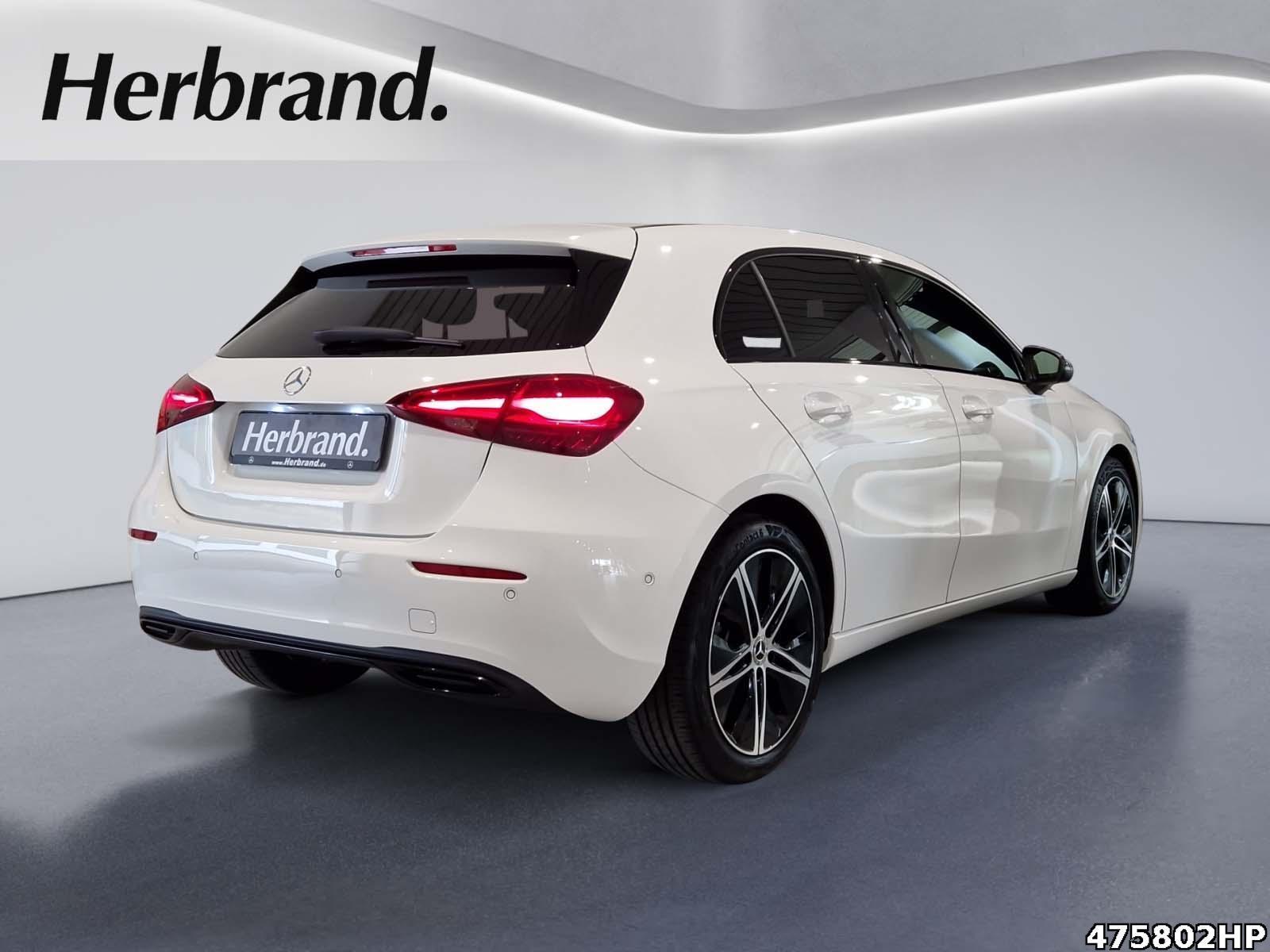 Fahrzeugabbildung Mercedes-Benz A 220 d Progressive Night AHK Kamera LED 18