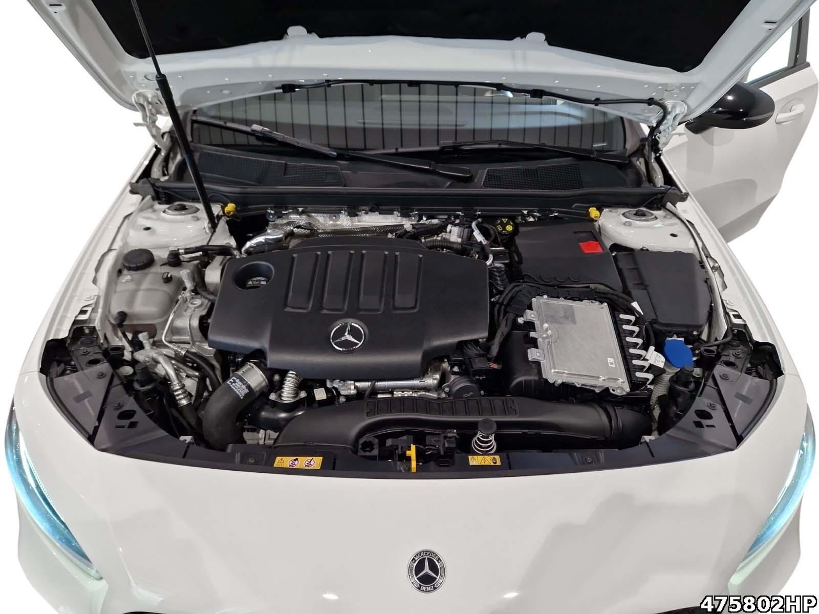 Fahrzeugabbildung Mercedes-Benz A 220 d Progressive Night AHK Kamera LED 18