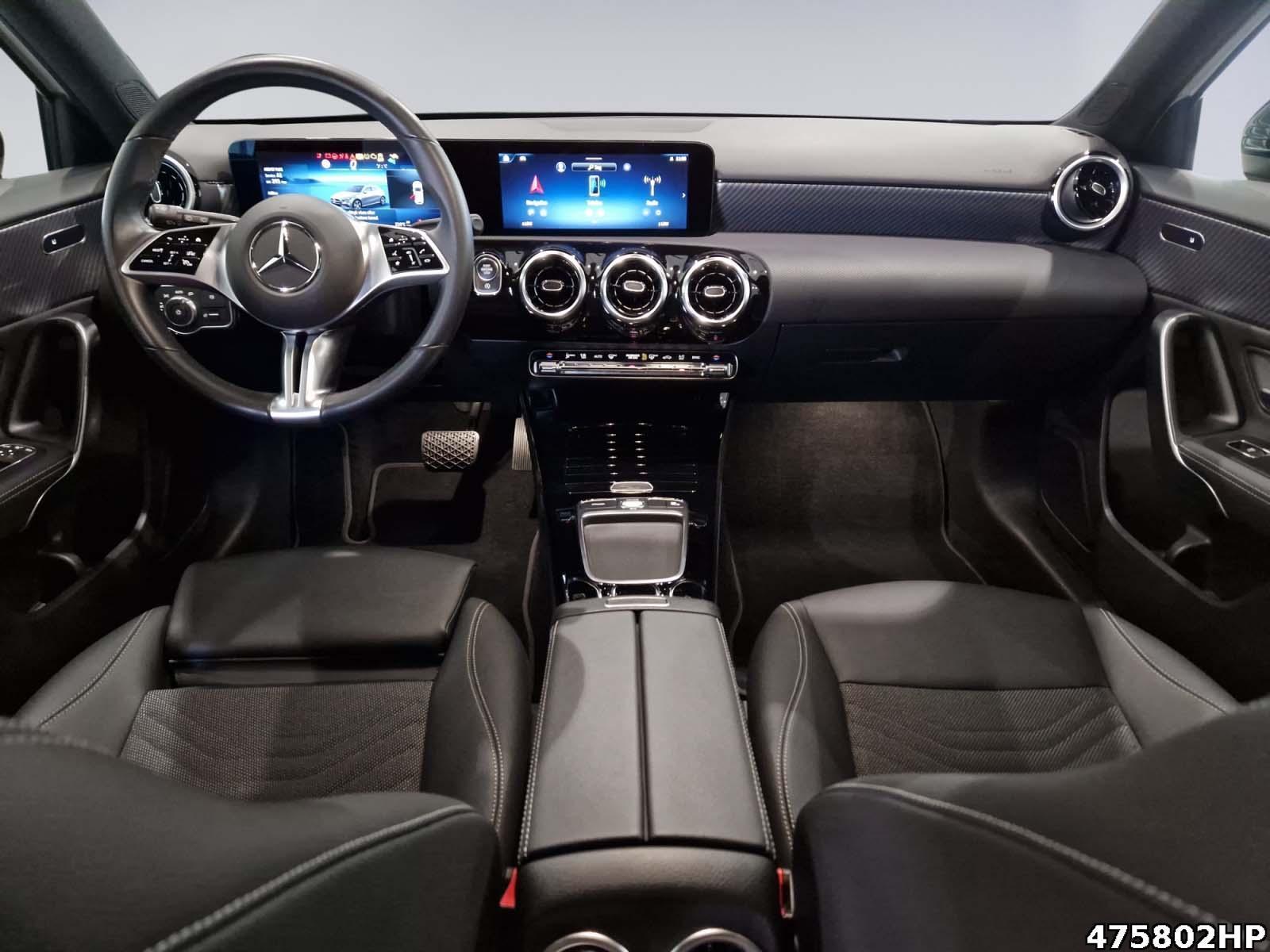 Fahrzeugabbildung Mercedes-Benz A 220 d Progressive Night AHK Kamera LED 18