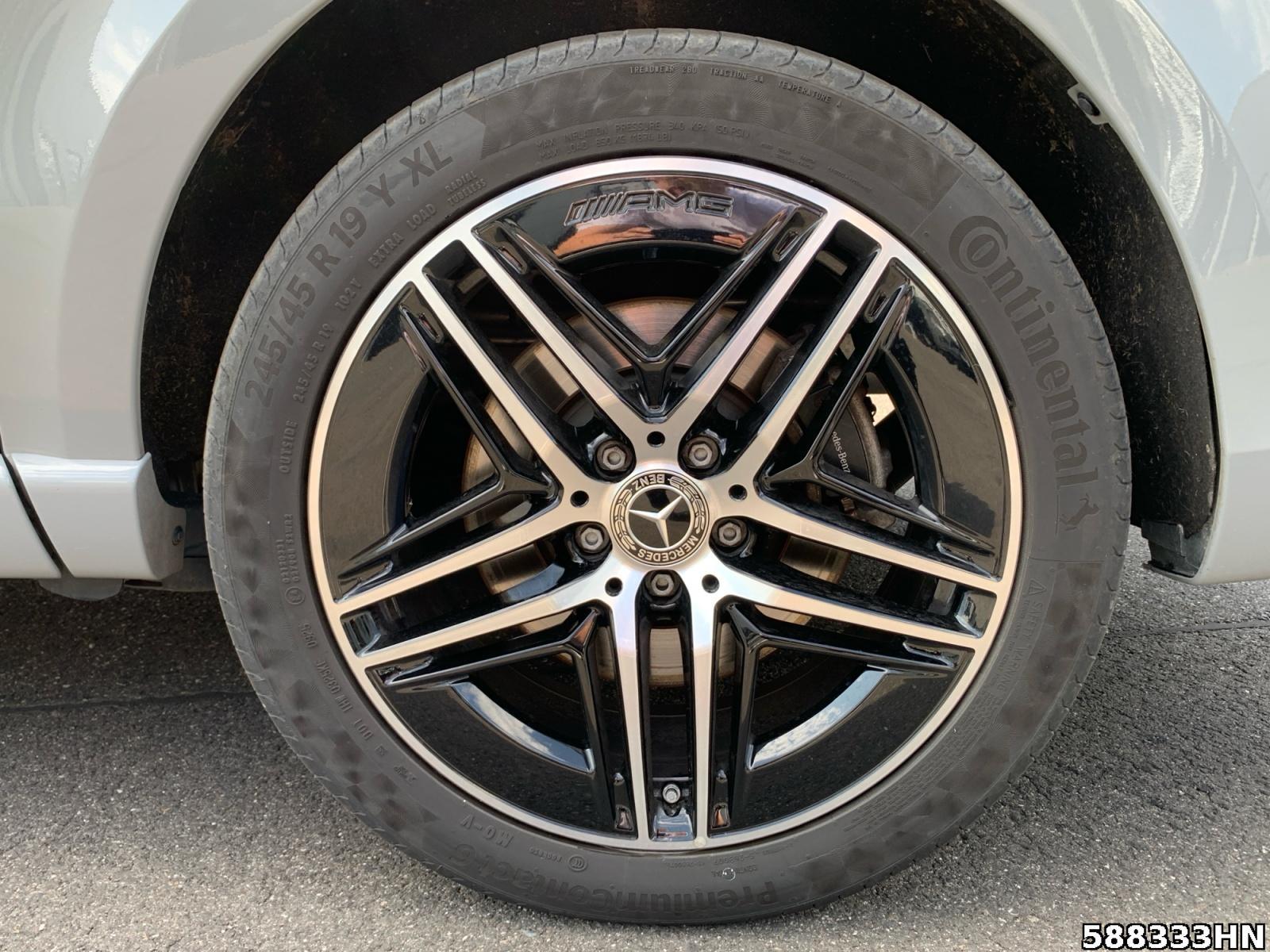 Fahrzeugabbildung Mercedes-Benz V 300 AVG/L AMG *BENZINER*LUXUS-SITZE*BURMESTER