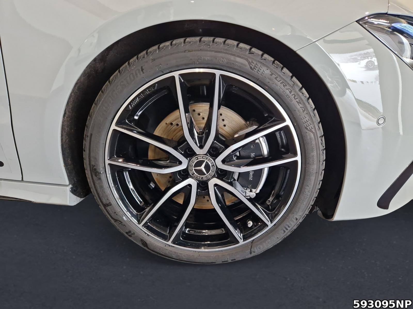 Fahrzeugabbildung Mercedes-Benz CLA 200 Shooting Brake +SPECIALEDITION+PANO+MEMORY+DISTRO+