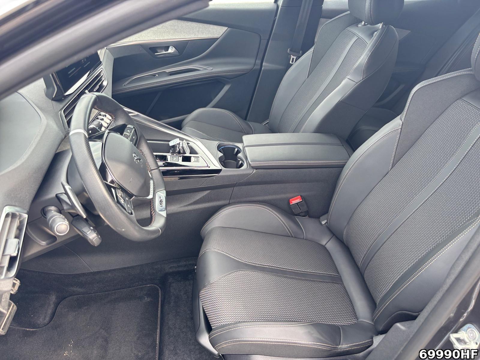 Fahrzeugabbildung Peugeot 3008 1.5 BlueHDi 130 GT *NAVI*SHZ*KAMERA*LED*
