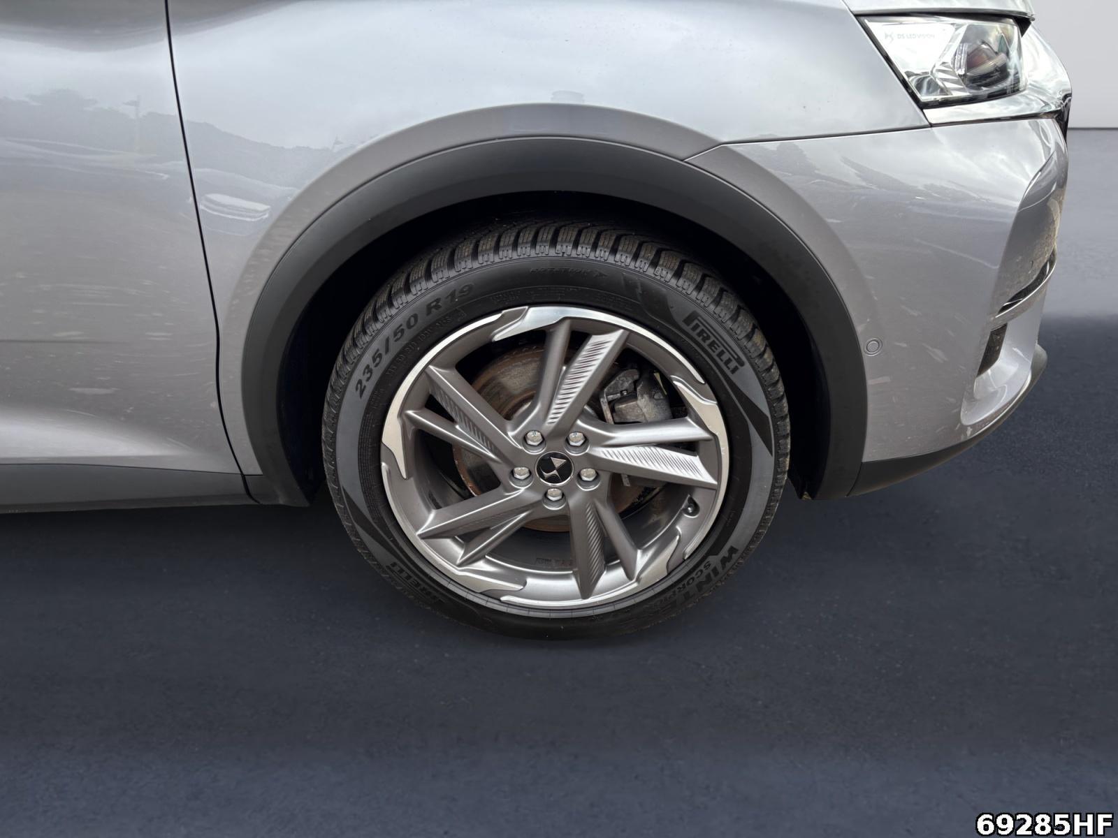 Fahrzeugabbildung DS Automobiles DS7 Crossback RIVOLI E-Tense 300 *Pano-Glasdac