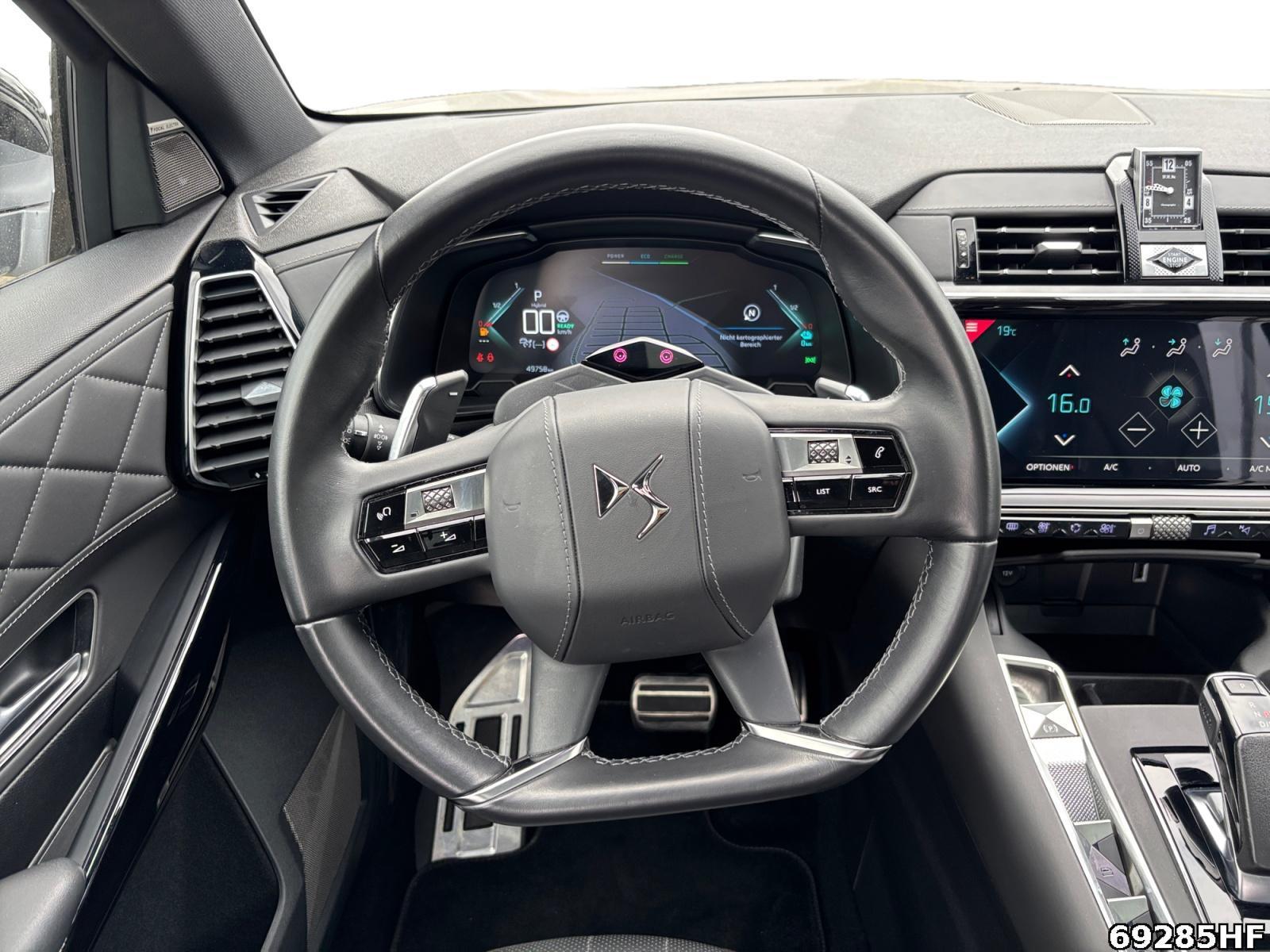 Fahrzeugabbildung DS Automobiles DS7 Crossback RIVOLI E-Tense 300 *Pano-Glasdac