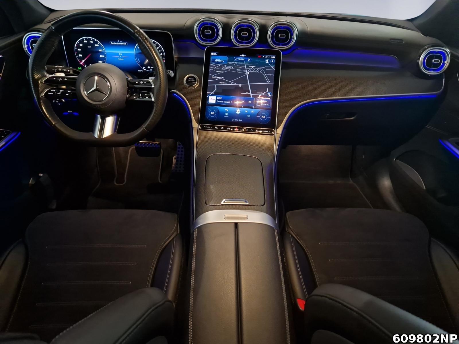 Fahrzeugabbildung Mercedes-Benz GLC 300 e 4M AMG DIGITAL L.360° Memory Totwinkel