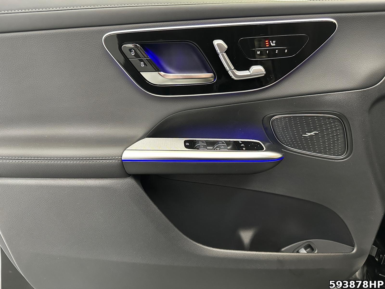 Fahrzeugabbildung Mercedes-Benz GLC 220 d 4MATIC +AMG+AHK+DIGITALLIGHT+MEMORY+