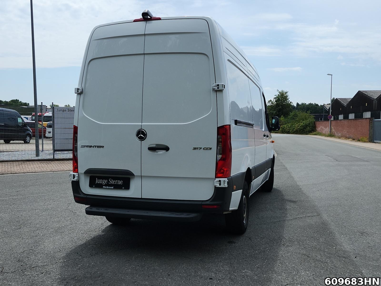 Fahrzeugabbildung Mercedes-Benz Sprinter 317 CDI Kasten PRO*L2H2*Kamera*Nebelsc