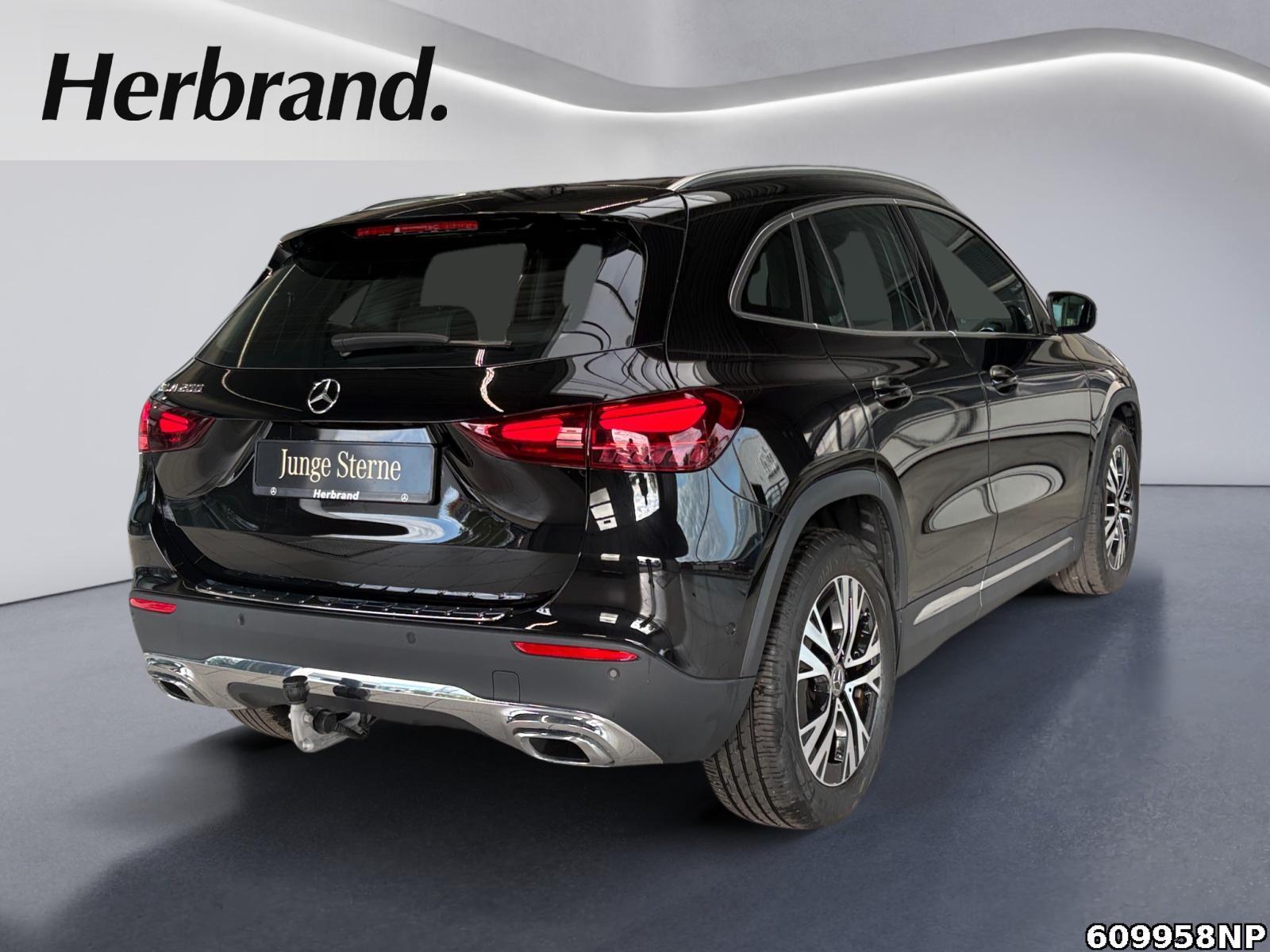 Fahrzeugabbildung Mercedes-Benz GLA 200 Progressive AHK Distronic LED Kamera