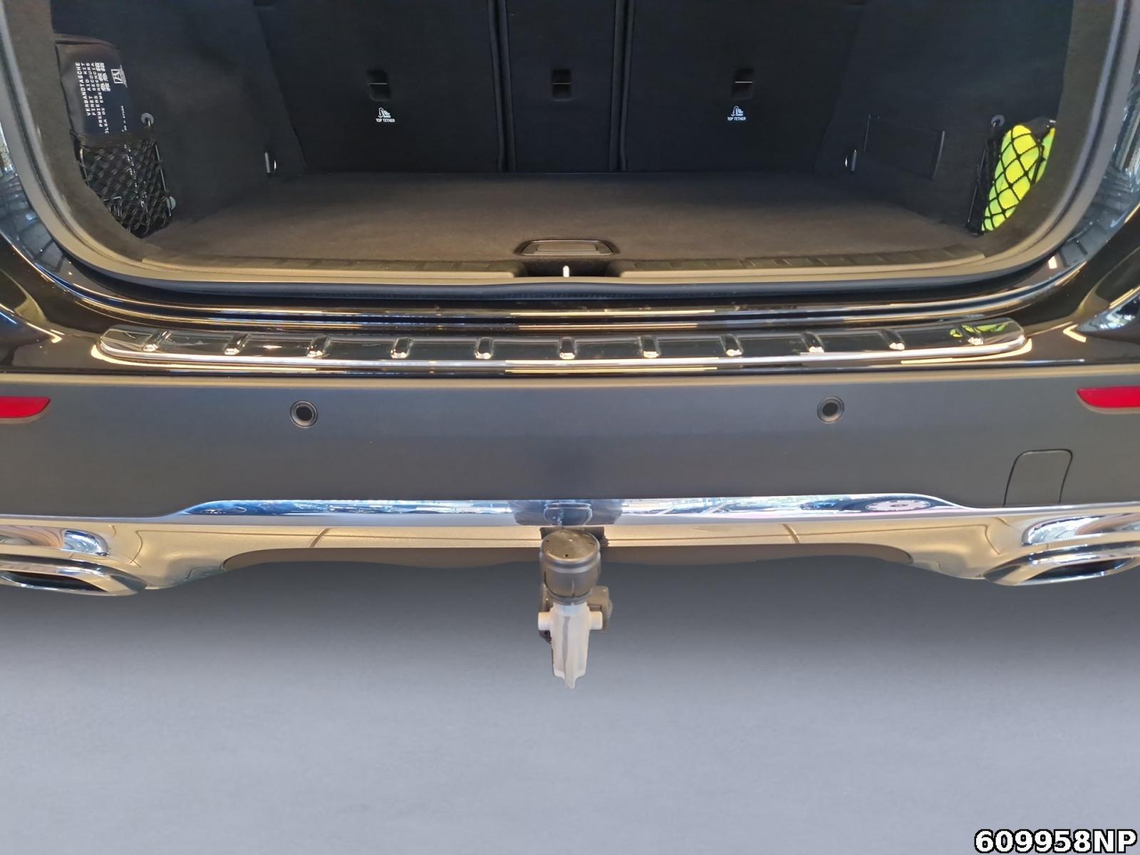 Fahrzeugabbildung Mercedes-Benz GLA 200 Progressive AHK Distronic LED Kamera