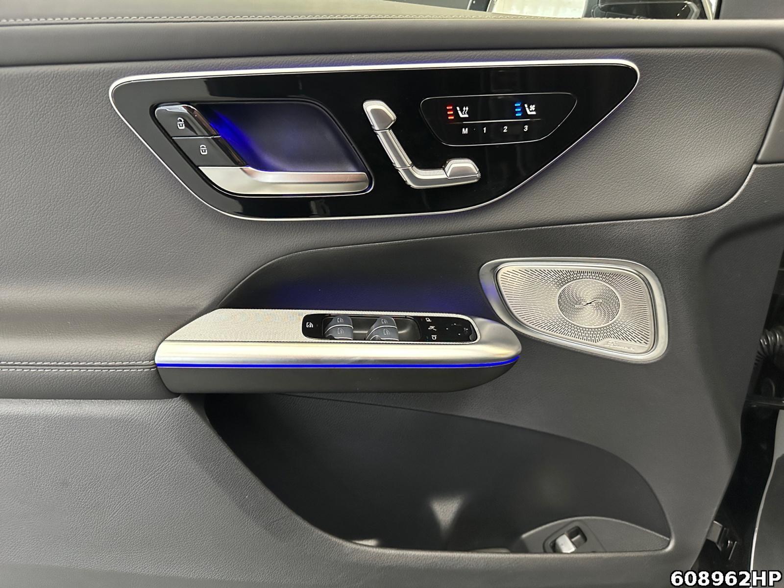 Fahrzeugabbildung Mercedes-Benz GLC 400 e 4M AMG PANO DIGITAL Burmester AHK 360°