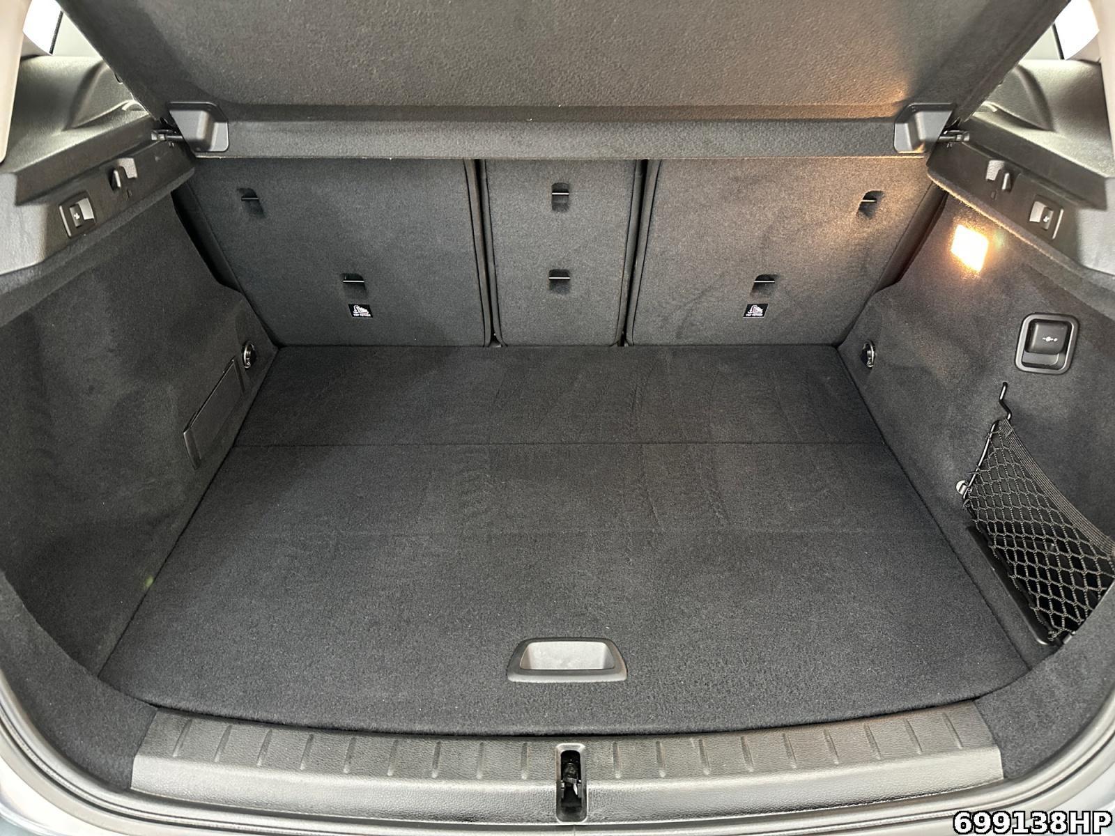 Fahrzeugabbildung BMW 218 Active Tourer i Advantage AHK abnehmbar PDC