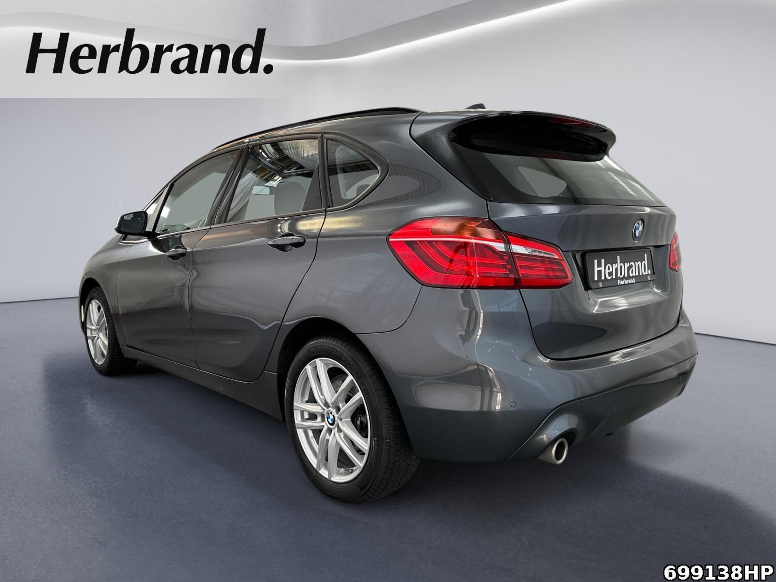 Fahrzeugabbildung BMW 218 Active Tourer i Advantage AHK abnehmbar PDC