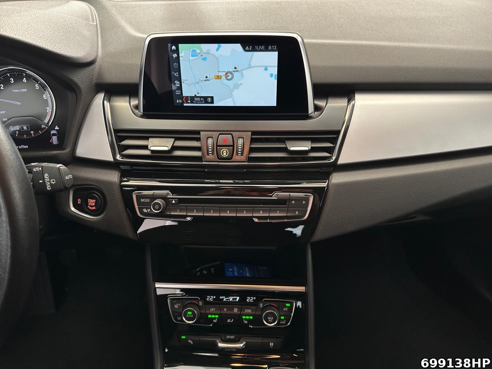Fahrzeugabbildung BMW 218 Active Tourer i Advantage AHK abnehmbar PDC