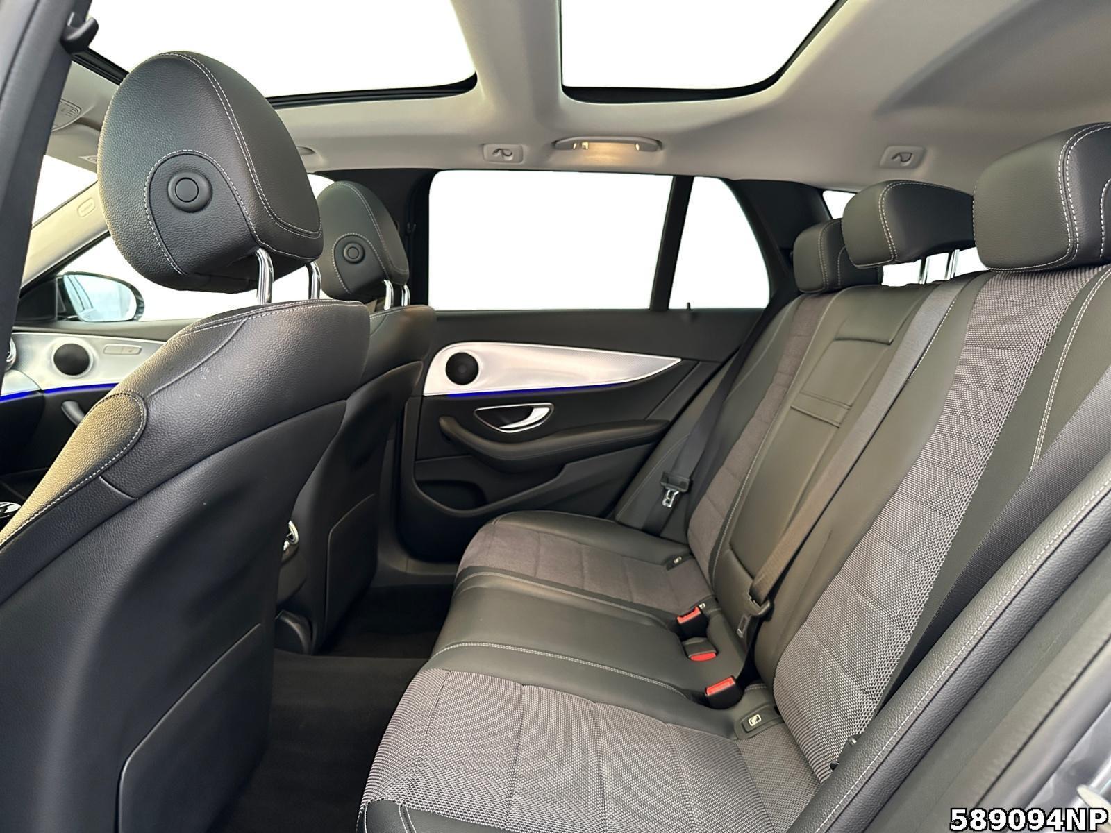 Fahrzeugabbildung Mercedes-Benz E 220 d 4M All-Terrain Panorama Distronic Carpl