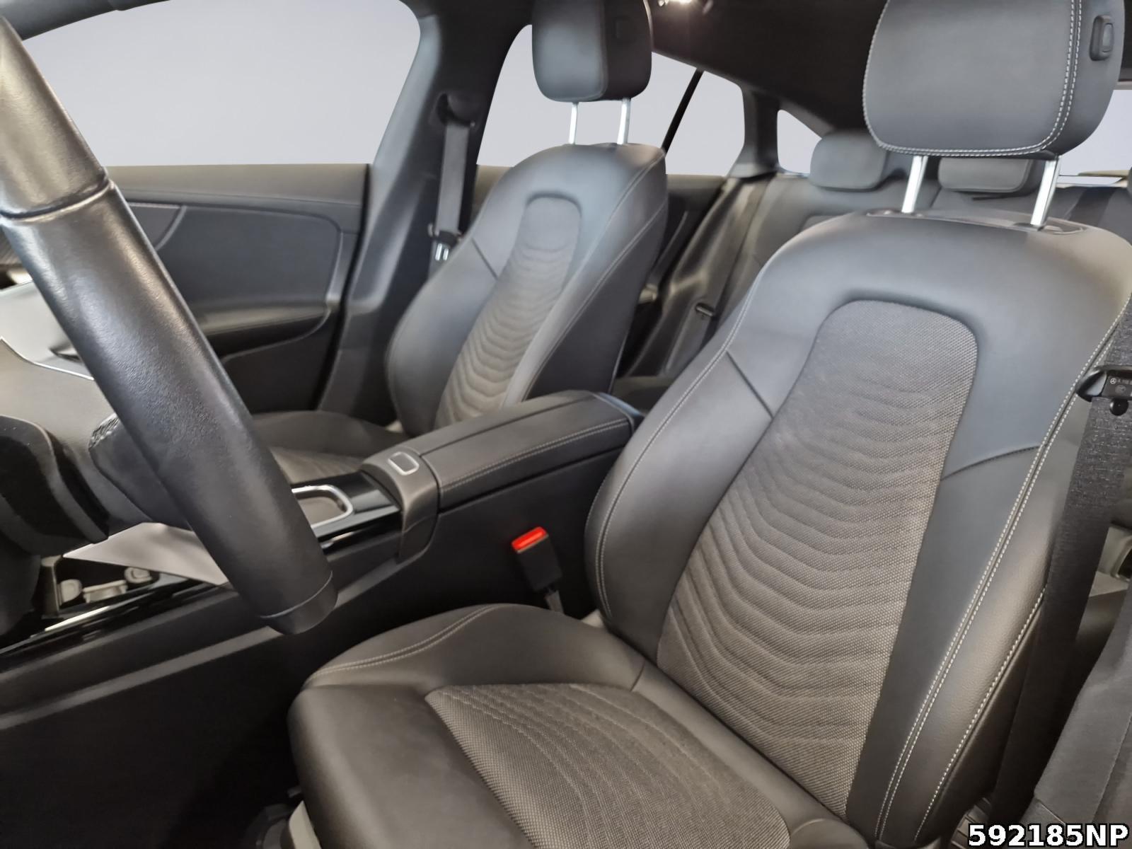 Fahrzeugabbildung Mercedes-Benz CLA 250 Shooting Brake e Progressive AHK LED 18