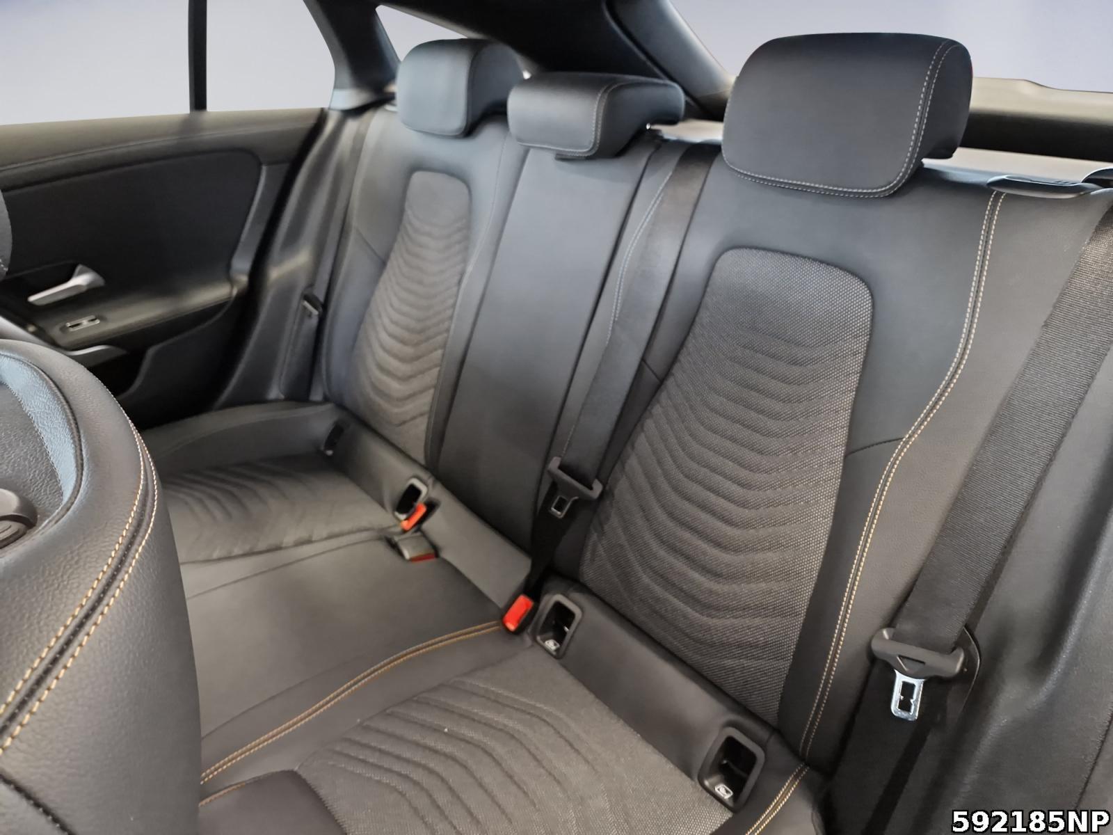 Fahrzeugabbildung Mercedes-Benz CLA 250 Shooting Brake e Progressive AHK LED 18