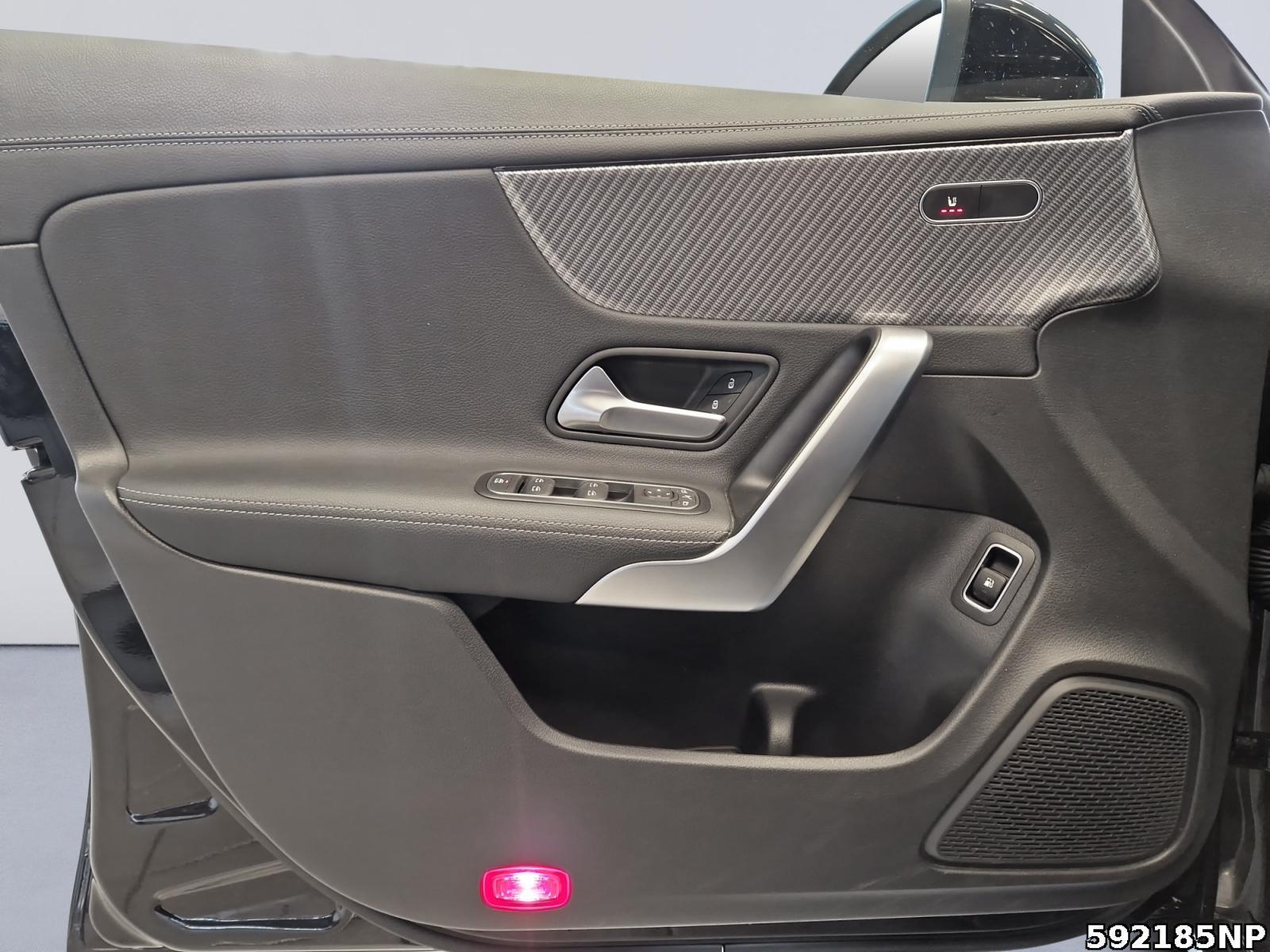 Fahrzeugabbildung Mercedes-Benz CLA 250 Shooting Brake e Progressive AHK LED 18