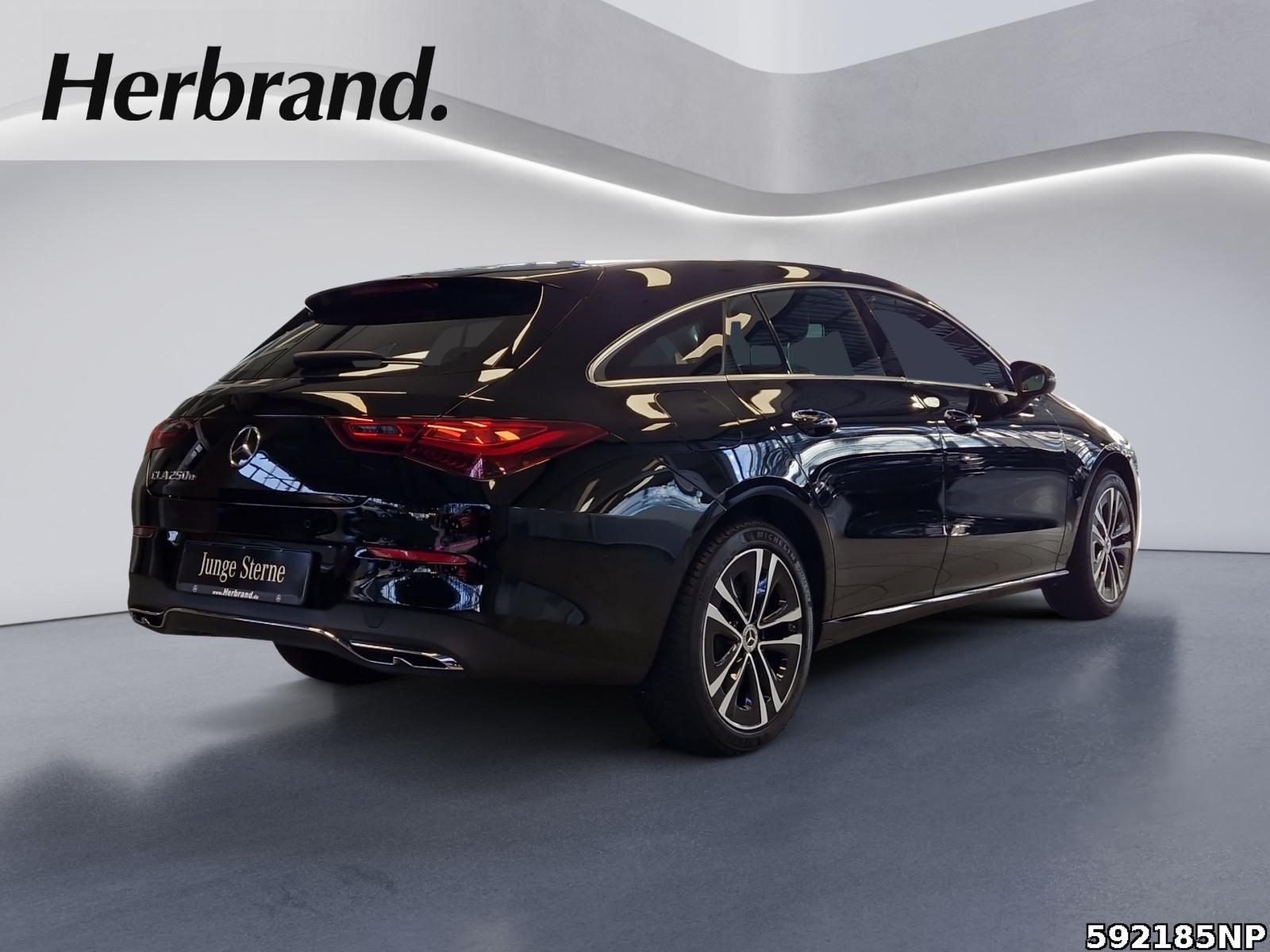 Fahrzeugabbildung Mercedes-Benz CLA 250 Shooting Brake e Progressive AHK LED 18
