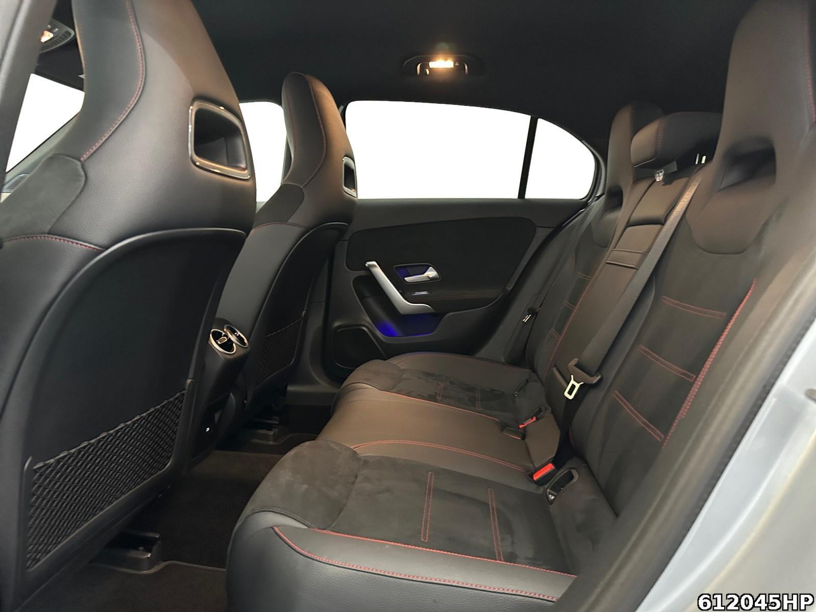 Fahrzeugabbildung Mercedes-Benz A 200 AMG AHK Night Distronic Kamera Keyless Amb