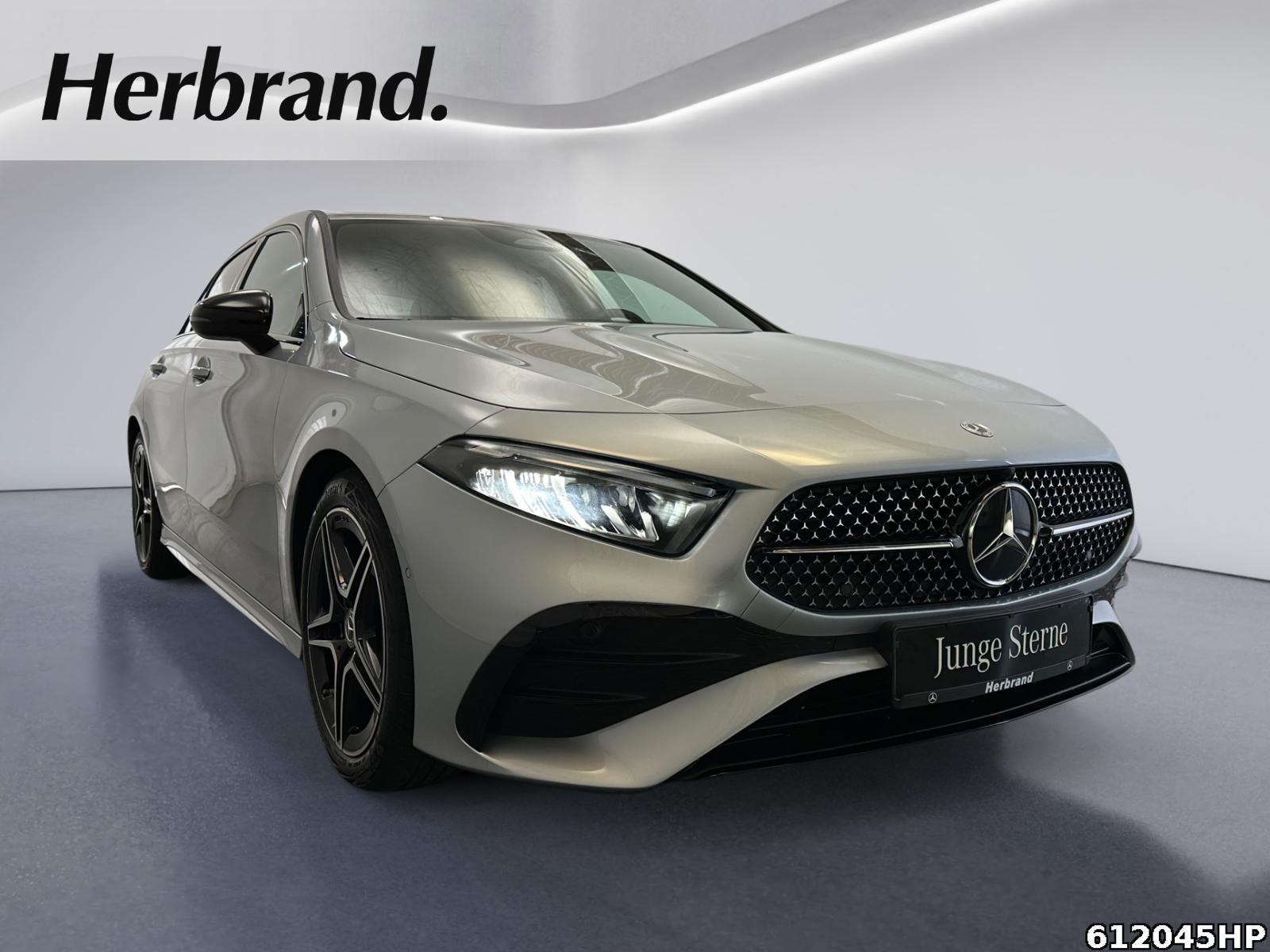 Fahrzeugabbildung Mercedes-Benz A 200 AMG AHK Night Distronic Kamera Keyless Amb
