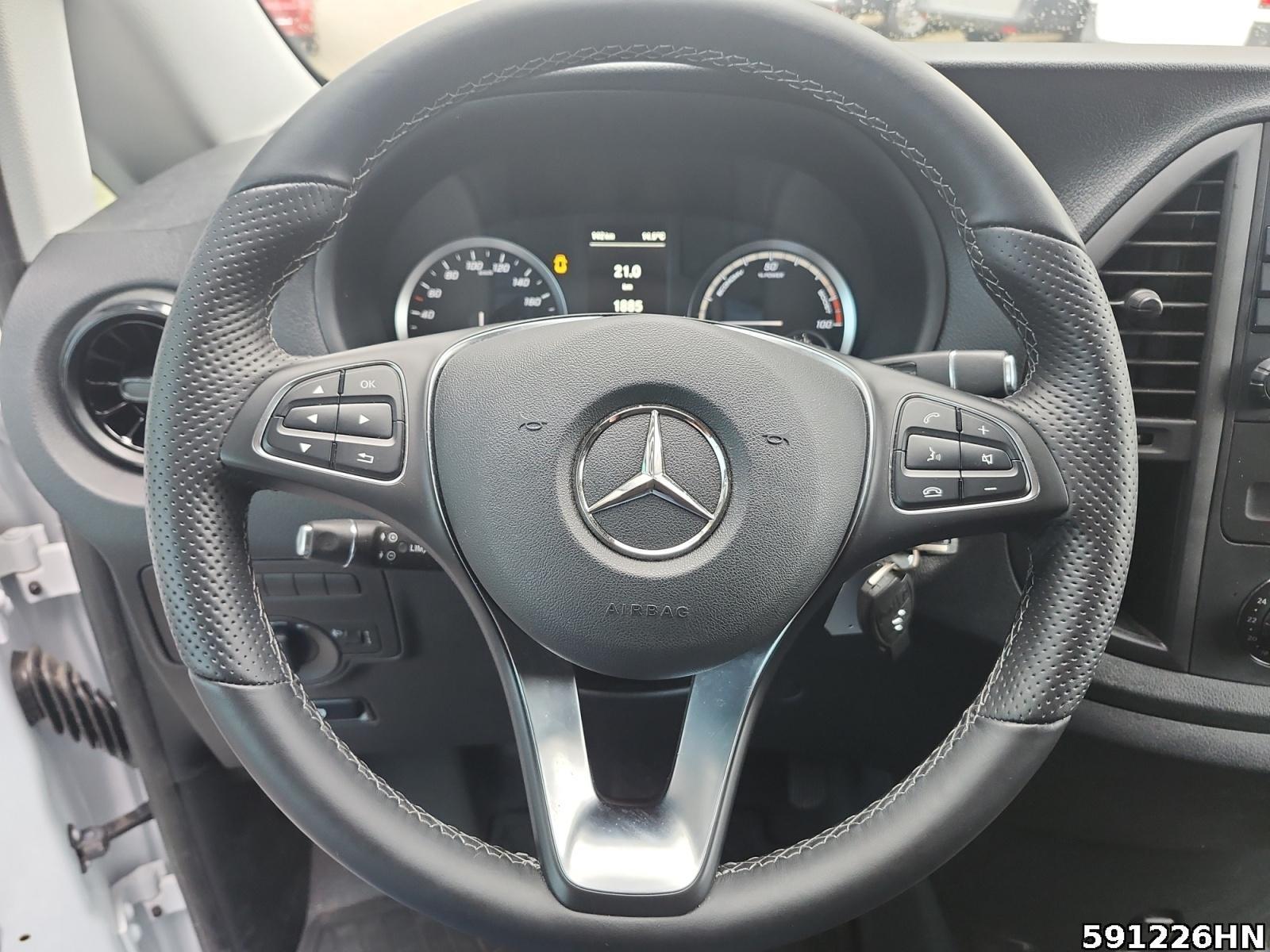 Fahrzeugabbildung Mercedes-Benz eVito 112 Kasten Lang*Kamera*beschädigt*