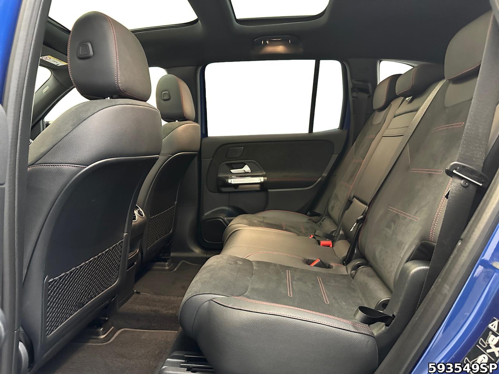 Fahrzeugabbildung Mercedes-Benz EQB AMG Pano LED DISTRONIC Ambiente 18LM.