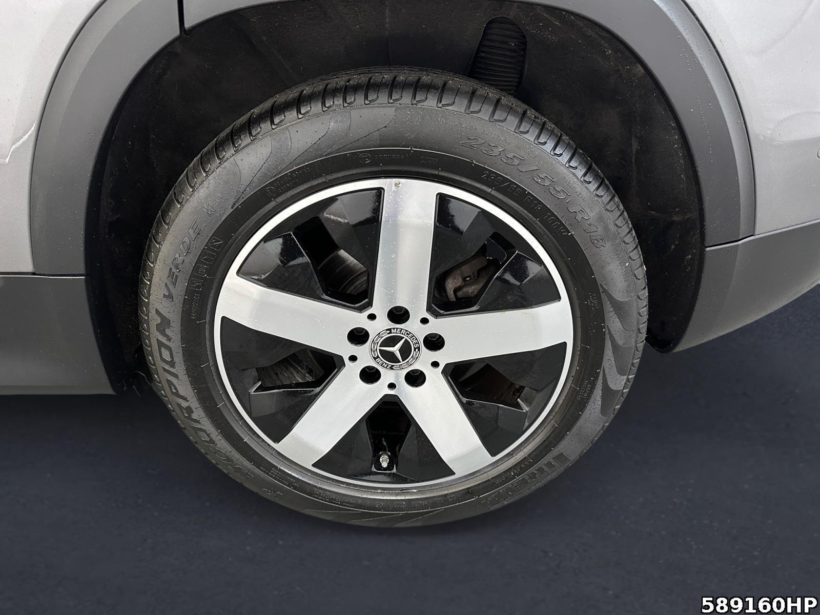 Fahrzeugabbildung Mercedes-Benz GLB 200 Progressive AHK DISTRONIC Rückfahrkam. <