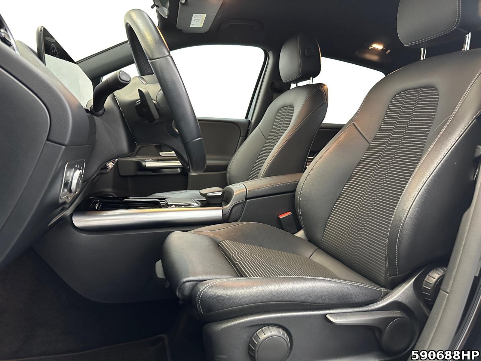 Fahrzeugabbildung Mercedes-Benz B 250 e Progressive Night Kamera CarPlay