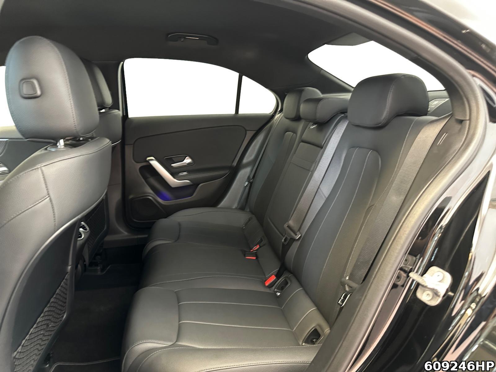 Fahrzeugabbildung Mercedes-Benz A 200 d Limousine Progressive Multibeam 360°