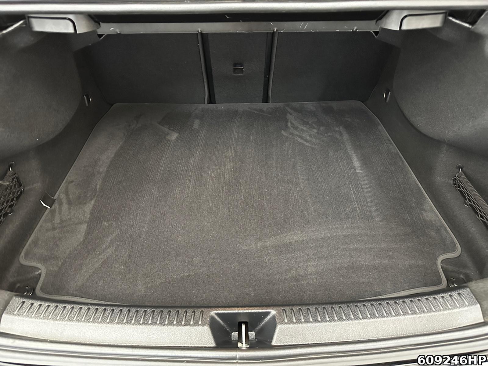 Fahrzeugabbildung Mercedes-Benz A 200 d Limousine Progressive Multibeam 360°