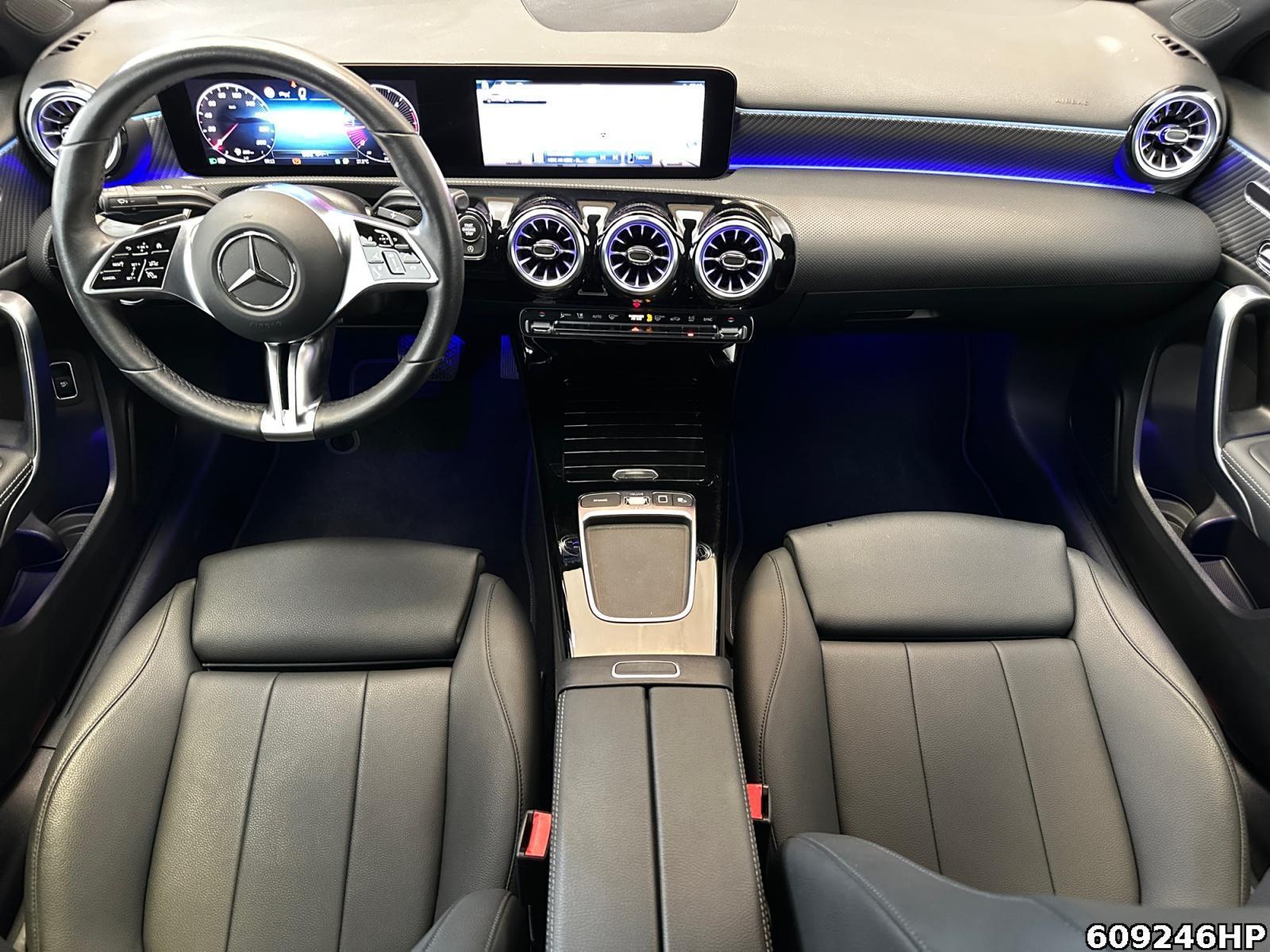 Fahrzeugabbildung Mercedes-Benz A 200 d Limousine Progressive Multibeam 360°