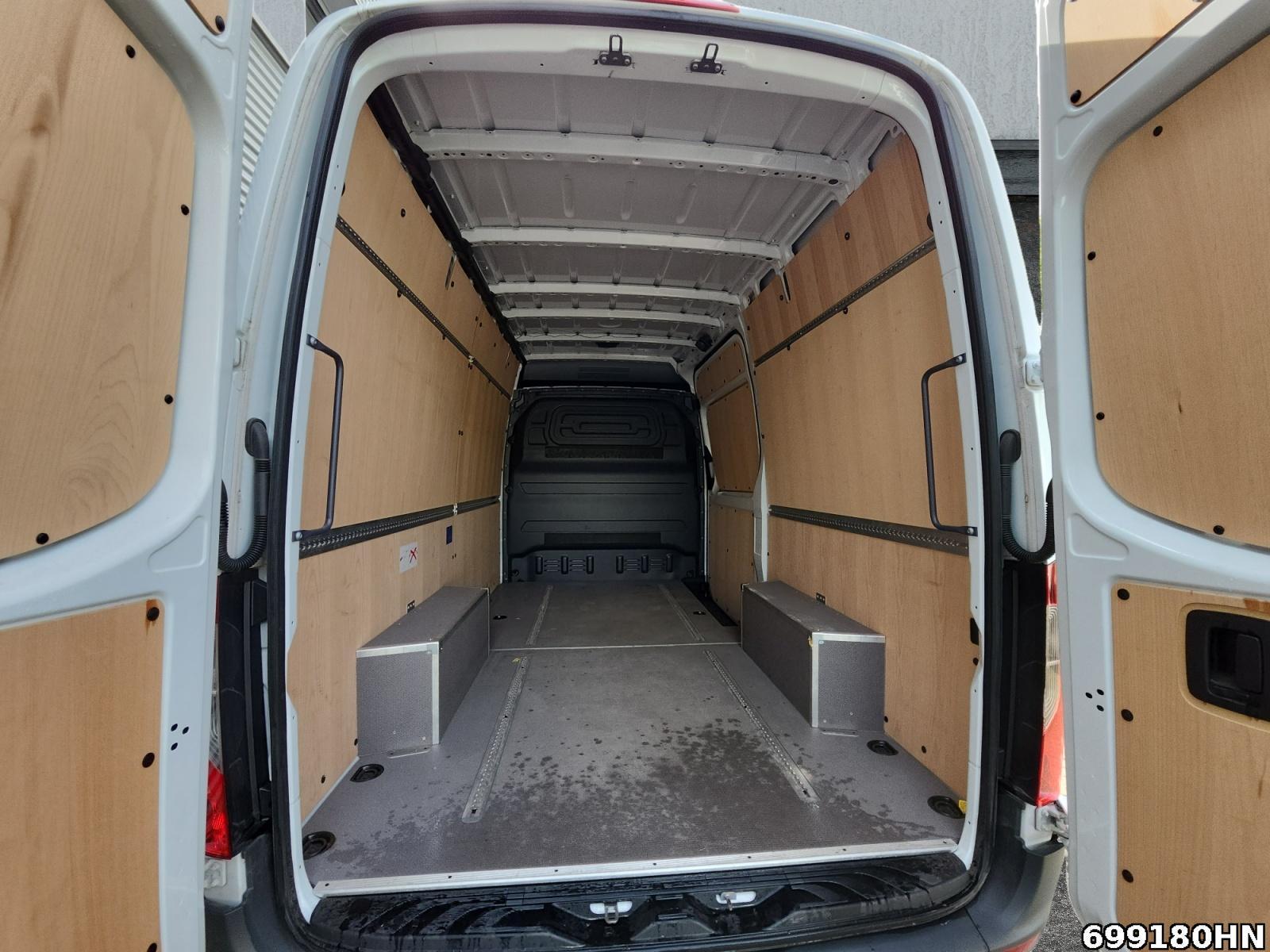 Fahrzeugabbildung Mercedes-Benz Sprinter 317 CDI Kasten PRO*L2H2*Navi*Kamera*