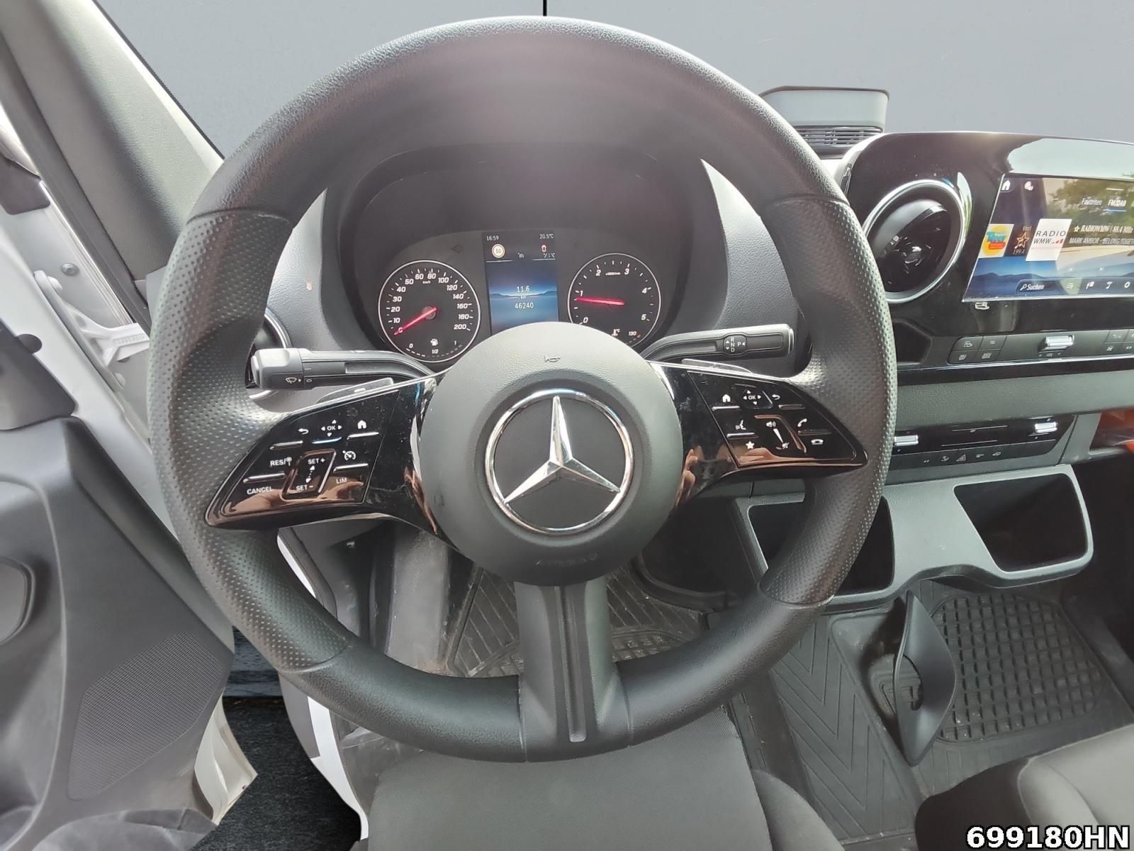 Fahrzeugabbildung Mercedes-Benz Sprinter 317 CDI Kasten PRO*L2H2*Navi*Kamera*