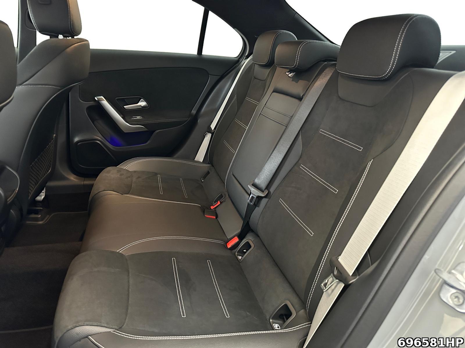 Fahrzeugabbildung Mercedes-Benz A 220 d AMG Lim. Night Multibeam Distro. Kamera