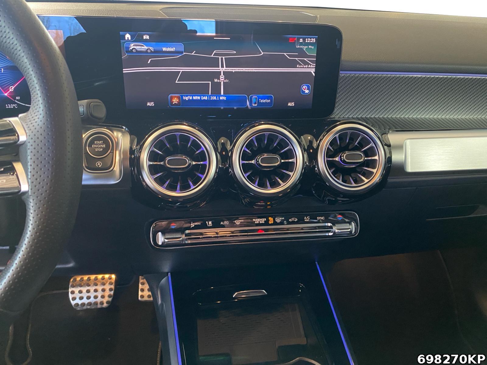 Fahrzeugabbildung Mercedes-Benz GLB 200 d AMG AHK Distronic Kamera Multibeam DAB