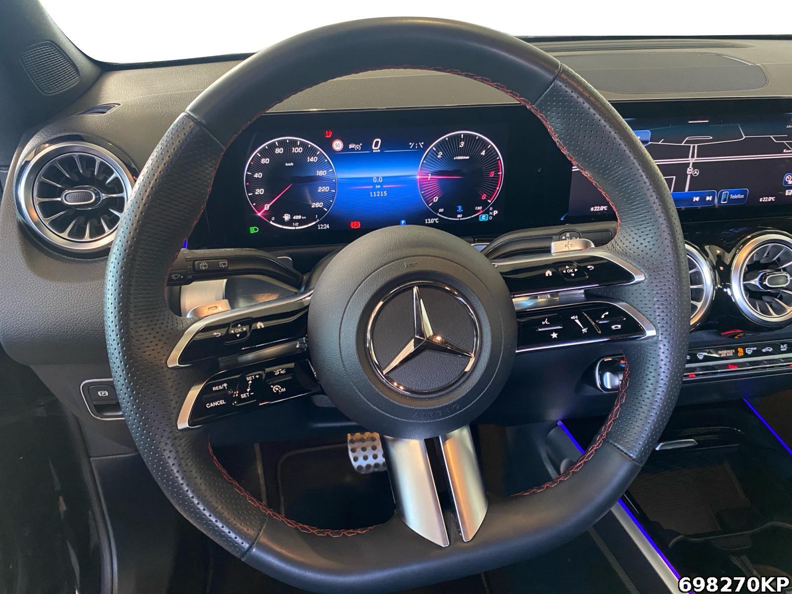Fahrzeugabbildung Mercedes-Benz GLB 200 d AMG AHK Distronic Kamera Multibeam DAB