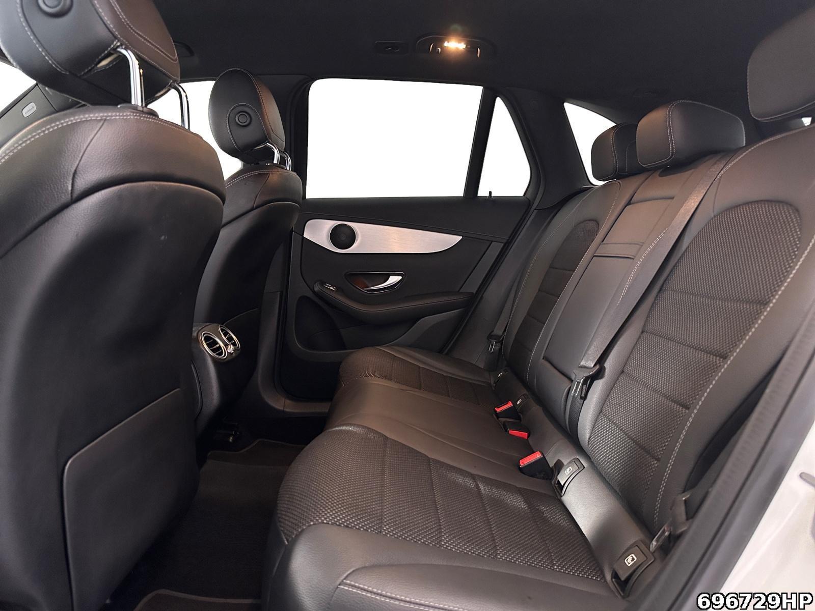 Fahrzeugabbildung Mercedes-Benz GLC 300 d 4M Exclusive Distronic AHK 360° Totw.