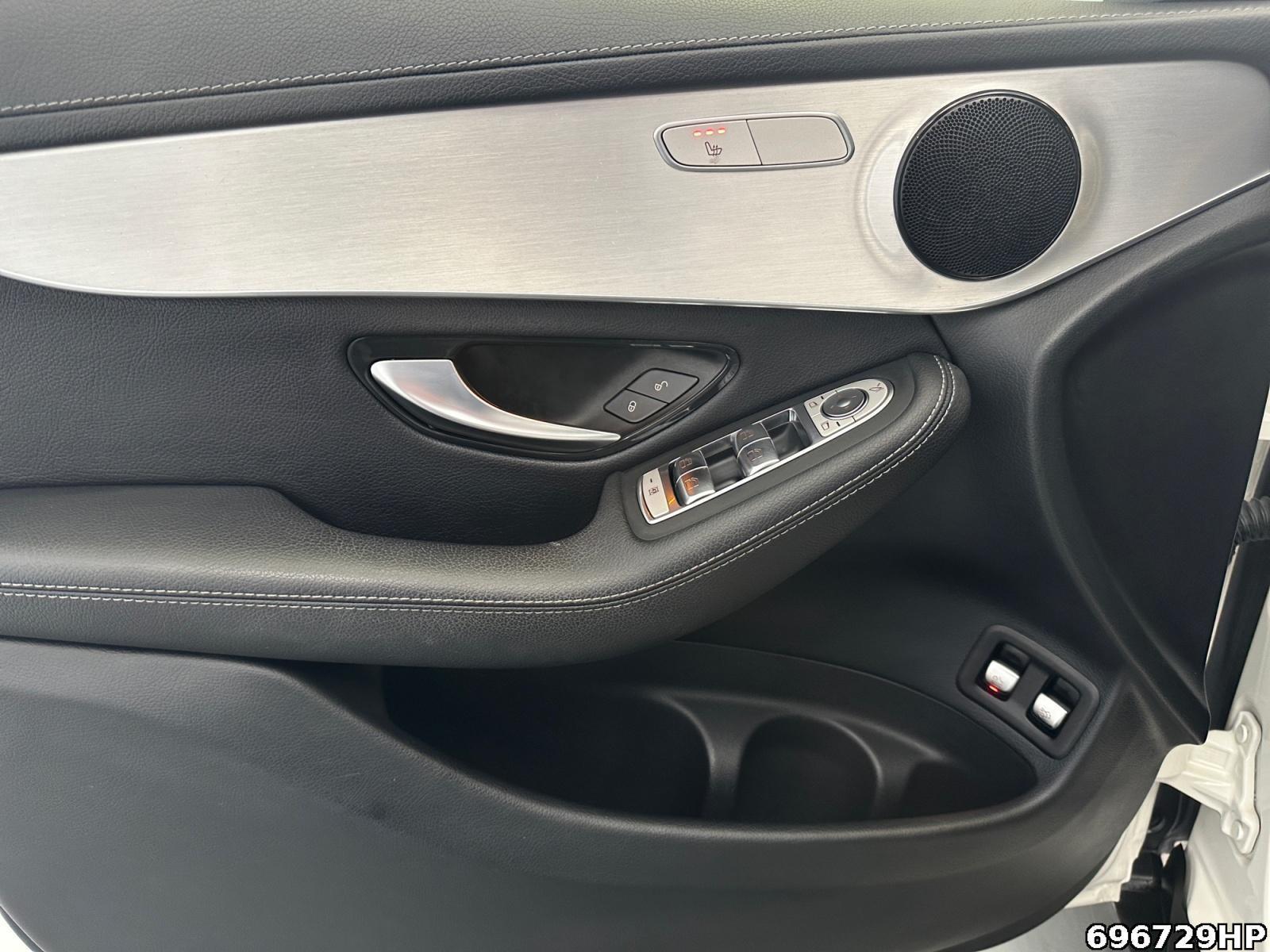 Fahrzeugabbildung Mercedes-Benz GLC 300 d 4M Exclusive Distronic AHK 360° Totw.