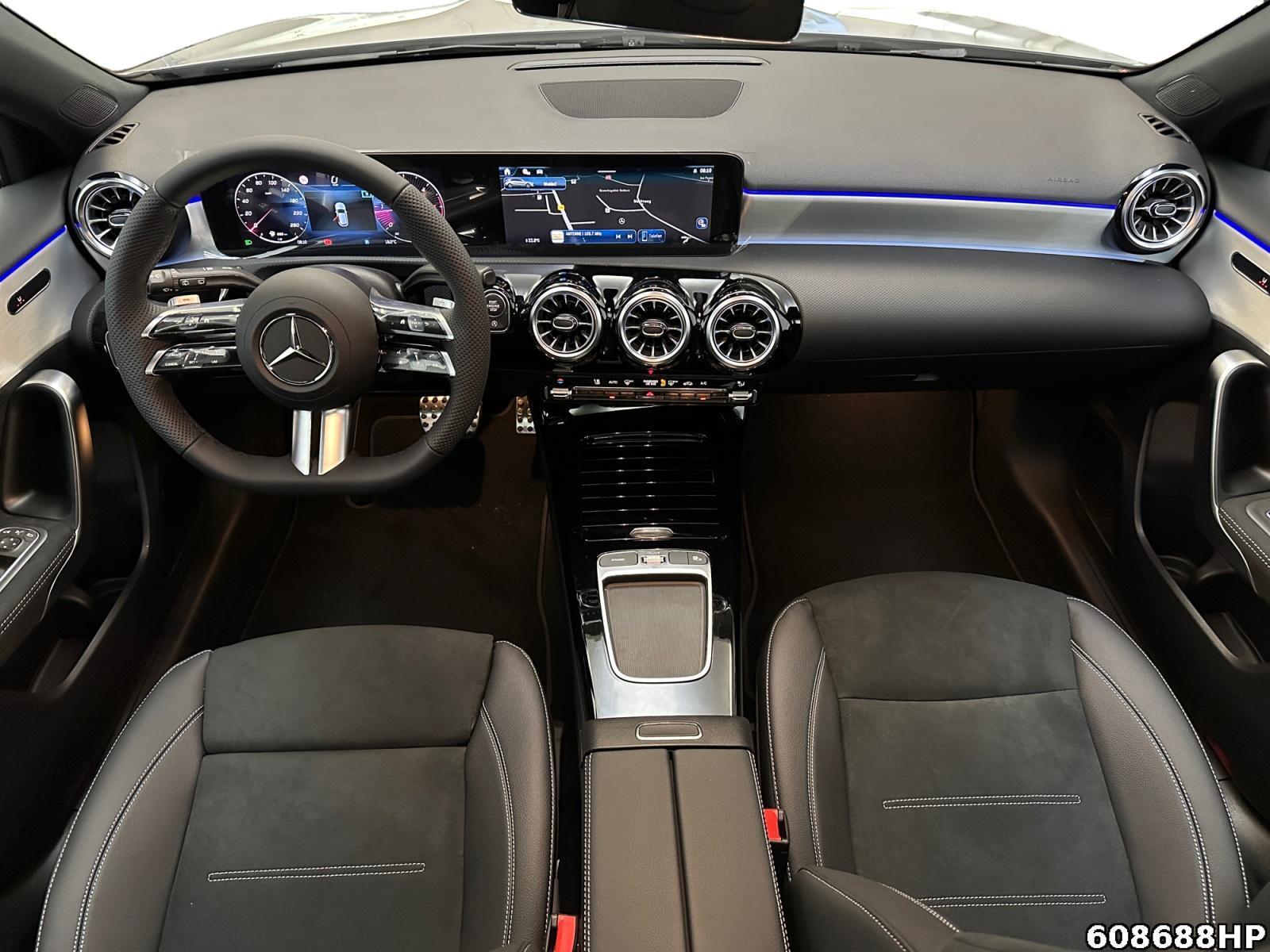 Fahrzeugabbildung Mercedes-Benz A 220 d AMG Pano AHK Night 19